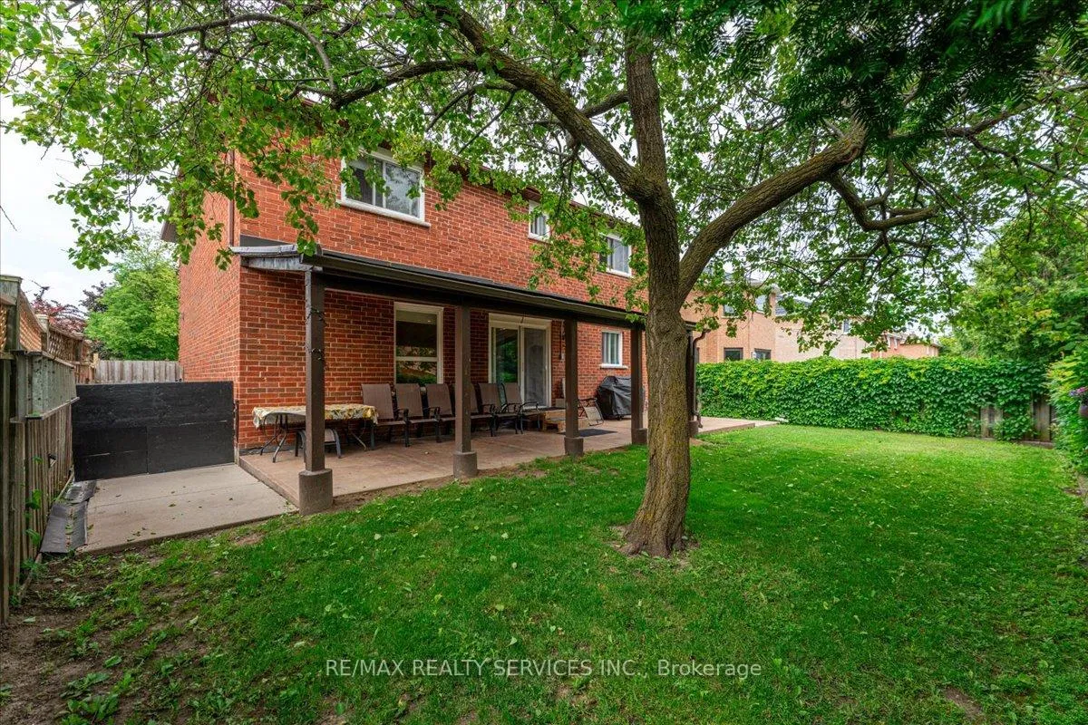 Photo 37 of 29 Brydon Crescent, Brampton, Northwood Park — HOMEH
