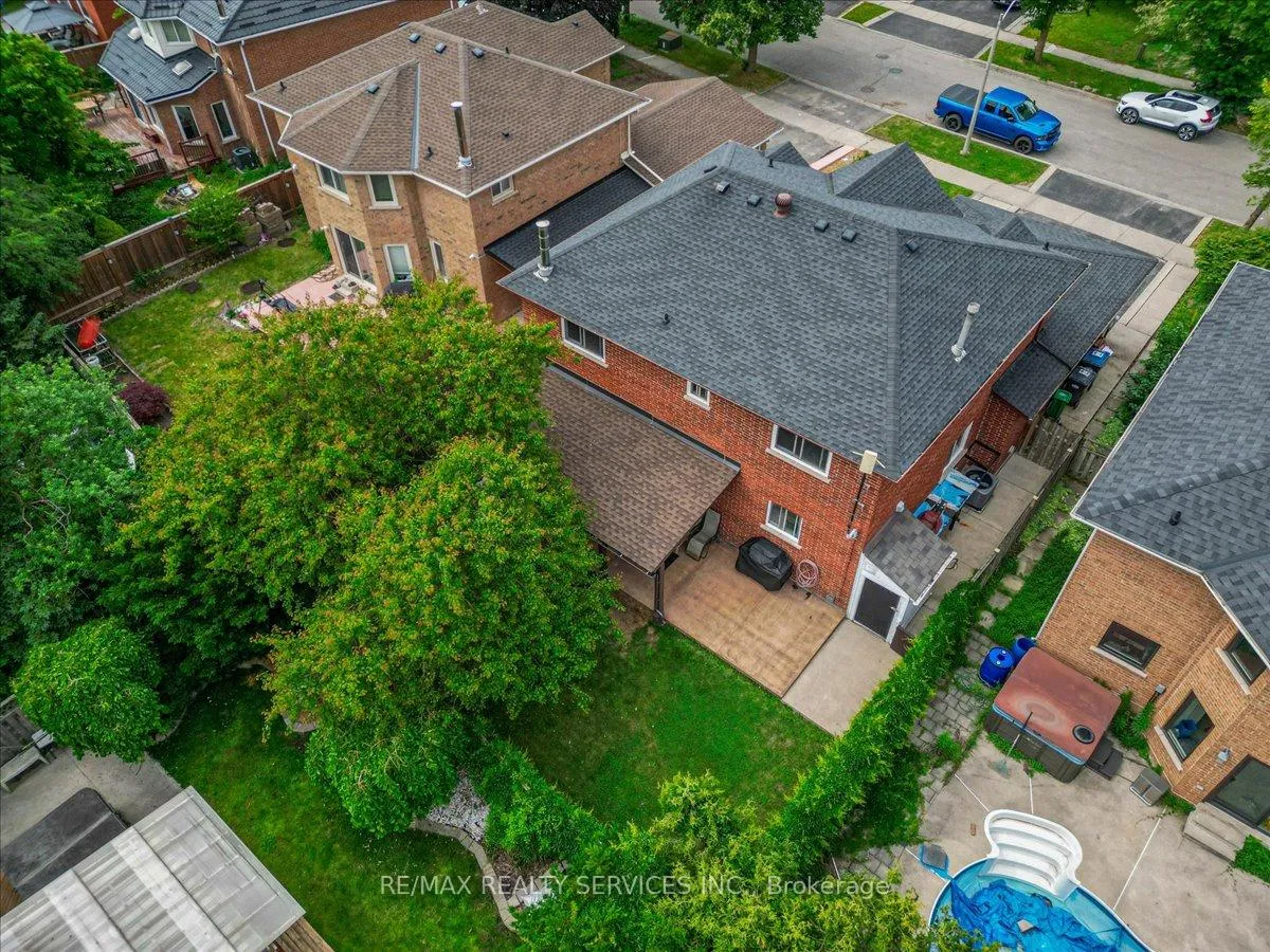Photo 38 of 29 Brydon Crescent, Brampton, Northwood Park — HOMEH