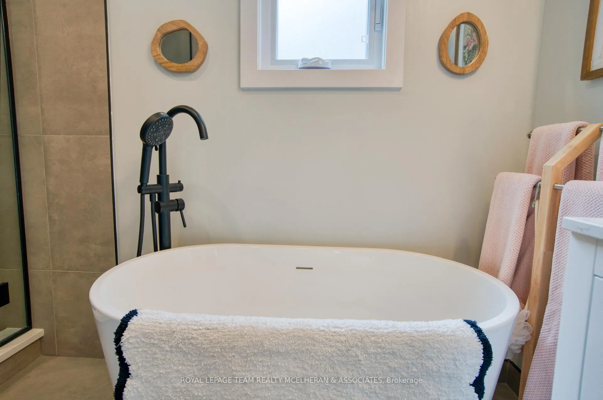 Photo 26 of 415 Hilson Avenue, Ottawa, Westboro/Hampton Park — HOMEH