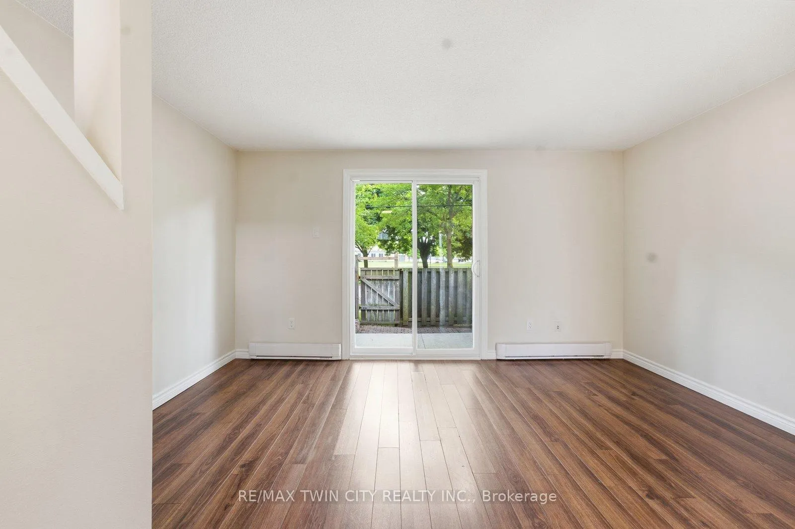Photo 10 of Unit 3, 476 Grey Street, Brantford, Echo Place — HOMEH