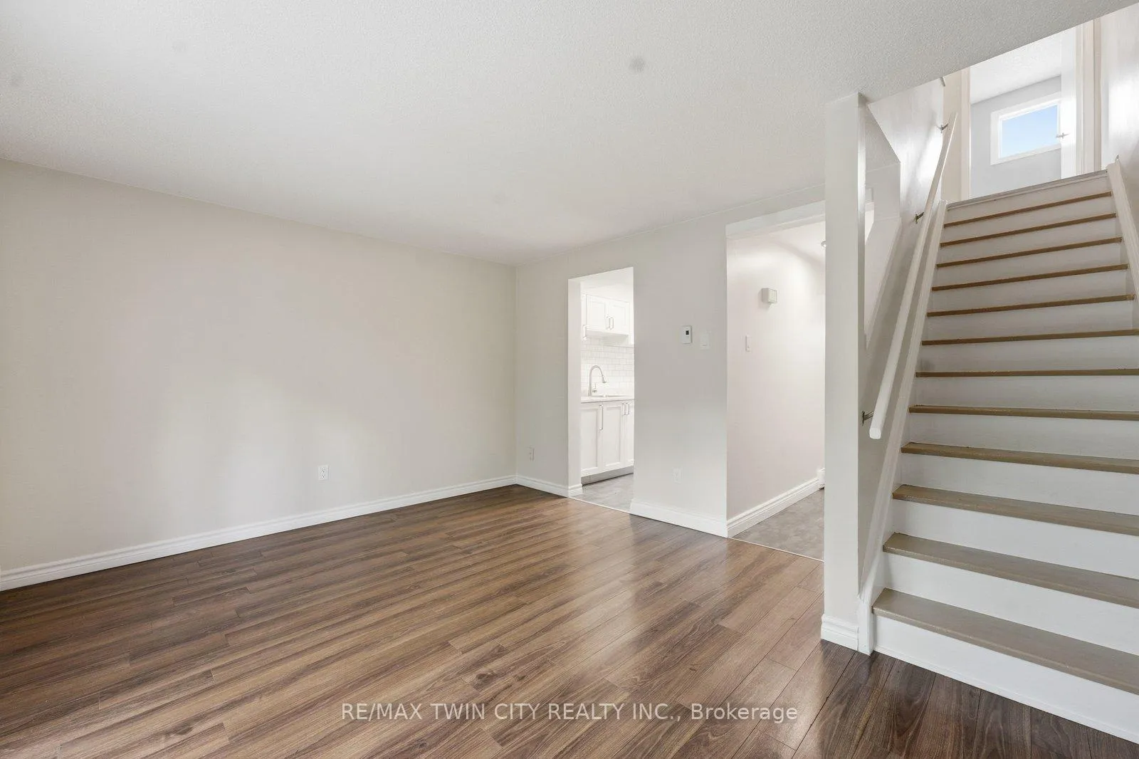 Photo 12 of Unit 3, 476 Grey Street, Brantford, Echo Place — HOMEH