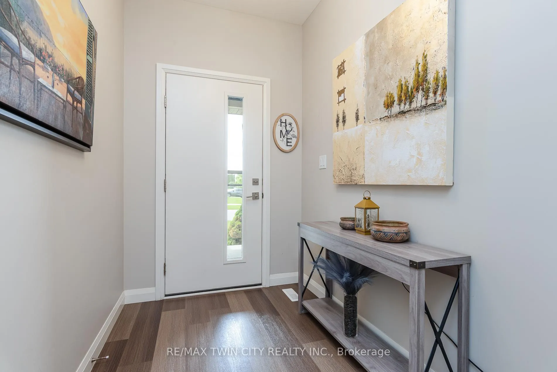 Photo 4 of 82 Rowe Avenue, South Huron, Exeter — HOMEH