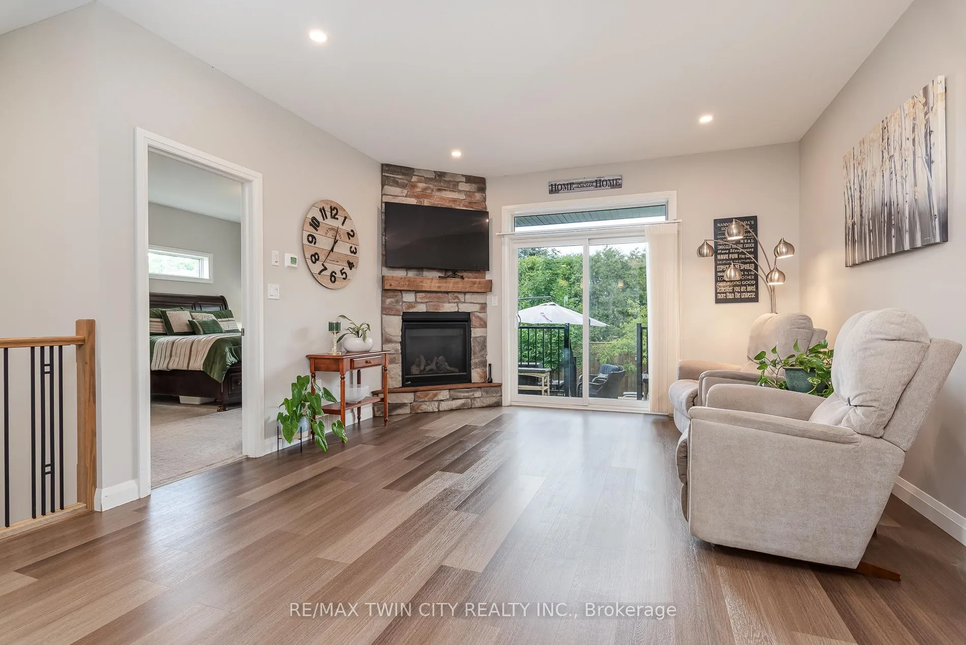 Photo 13 of 82 Rowe Avenue, South Huron, Exeter — HOMEH