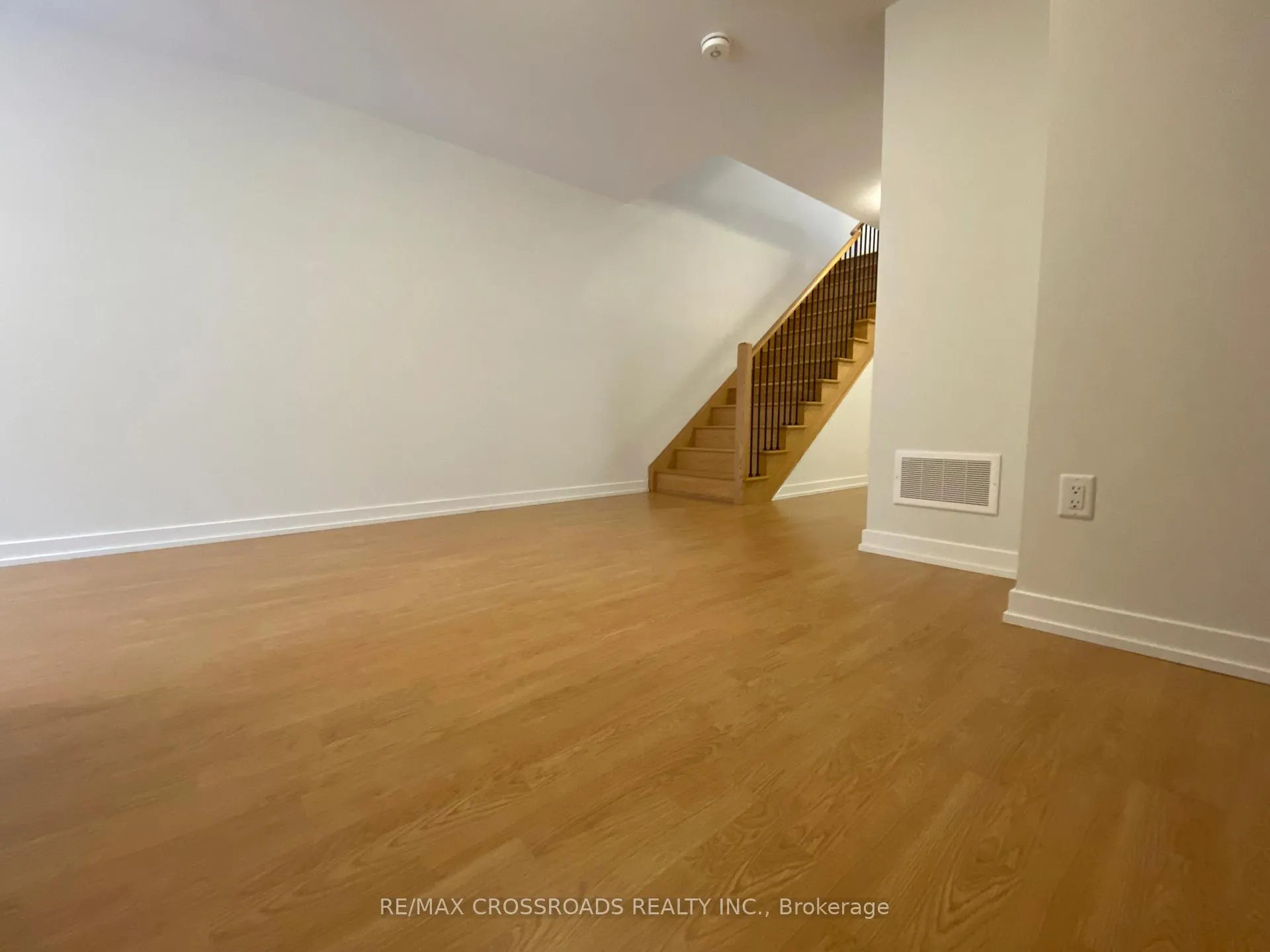 Photo 4 of 68 Stauffer Crescent, Markham, Cornell — HOMEH