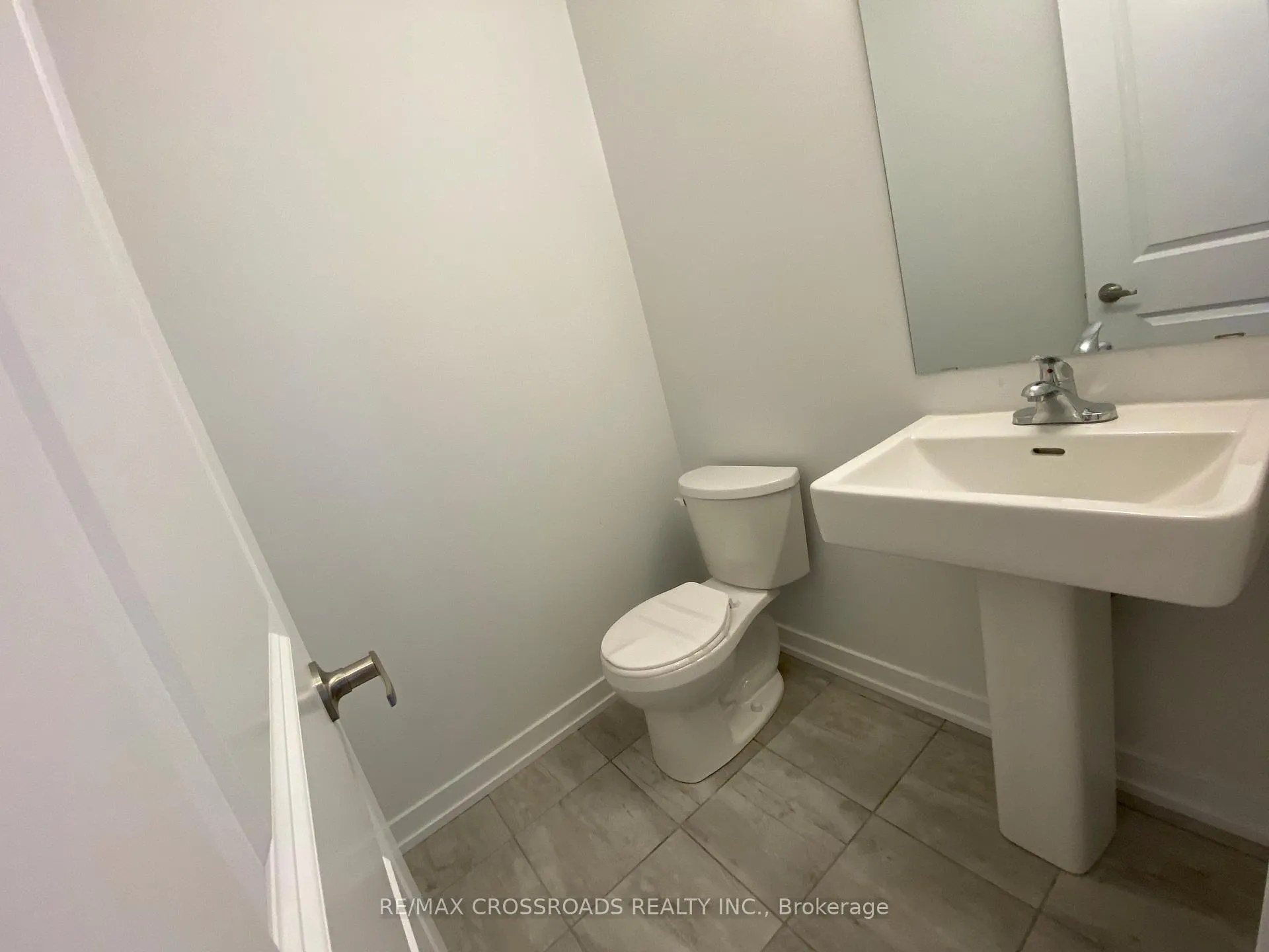 Photo 12 of 68 Stauffer Crescent, Markham, Cornell — HOMEH