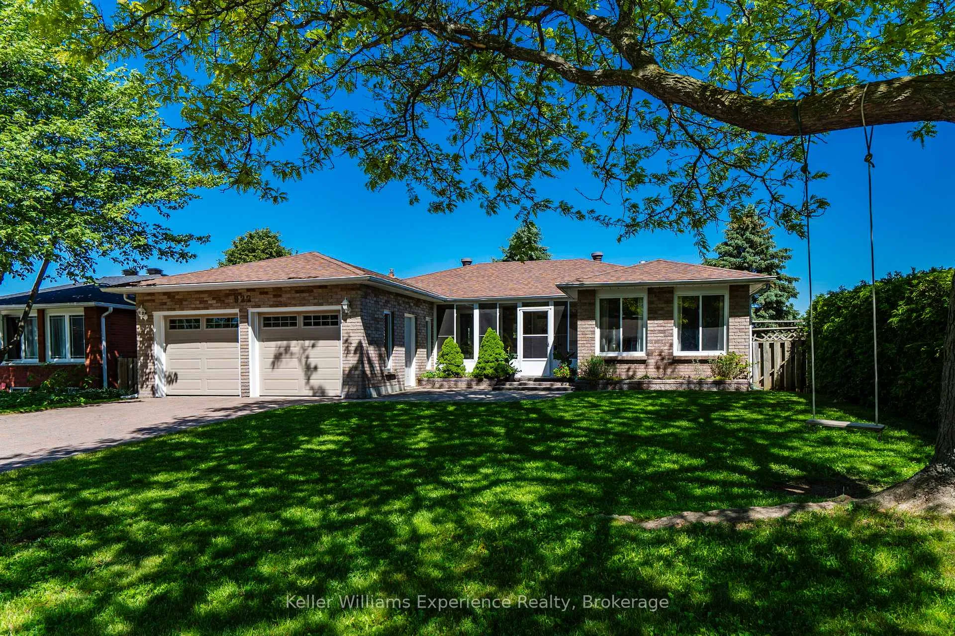 Photo 2 of 922 Playfair Road, Midland — HOMEH