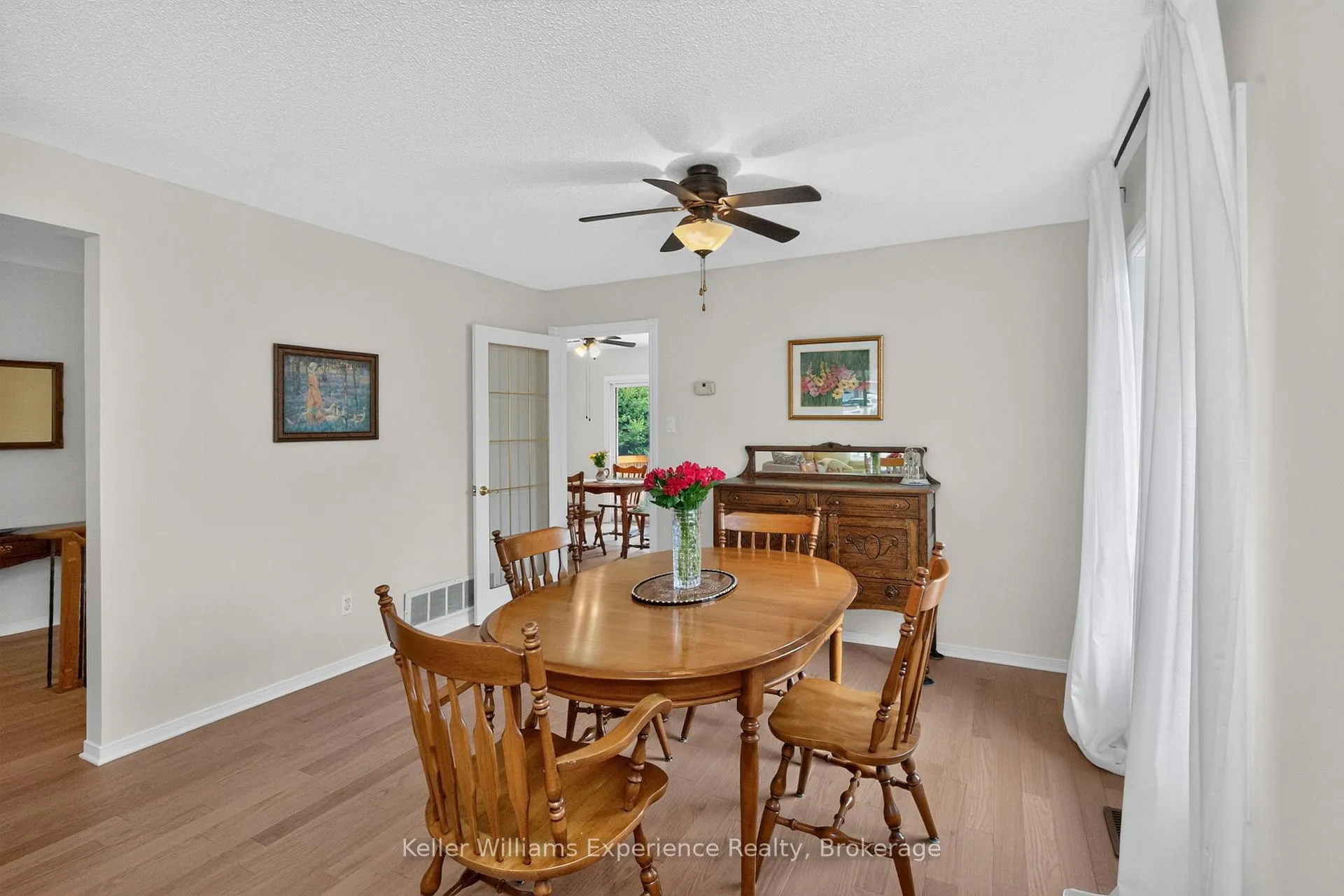 Photo 12 of 922 Playfair Road, Midland — HOMEH