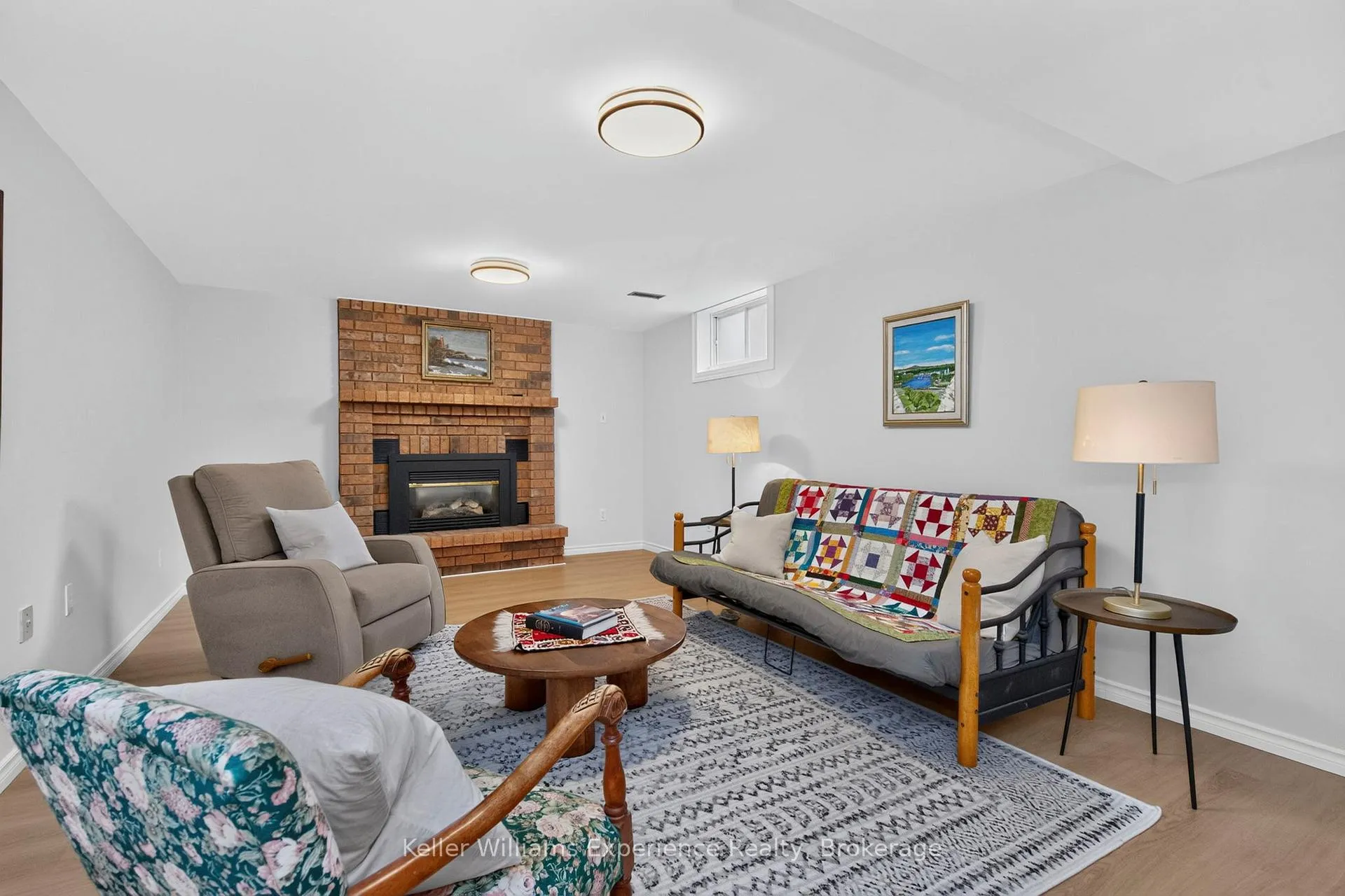 Photo 27 of 922 Playfair Road, Midland — HOMEH