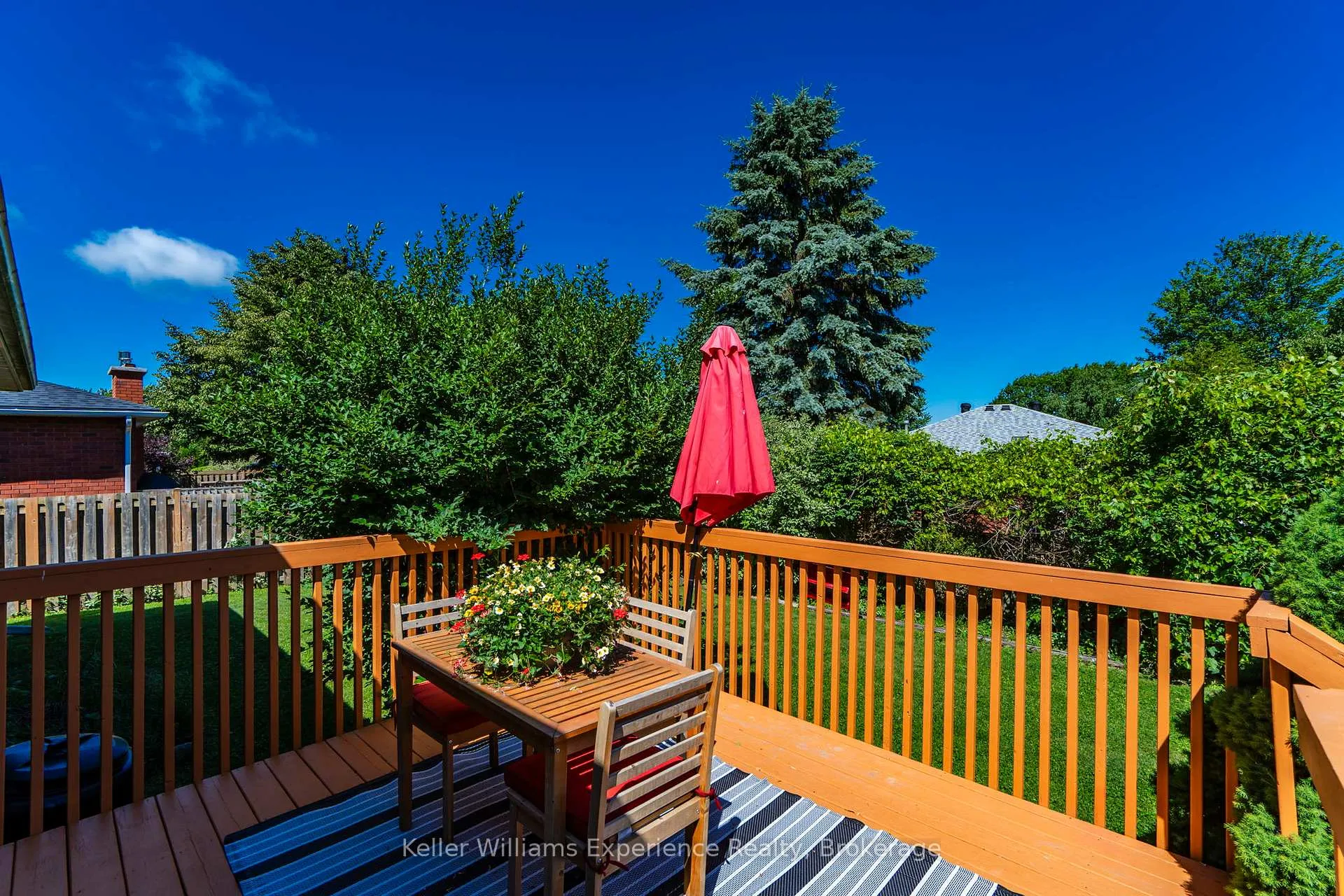 Photo 33 of 922 Playfair Road, Midland — HOMEH