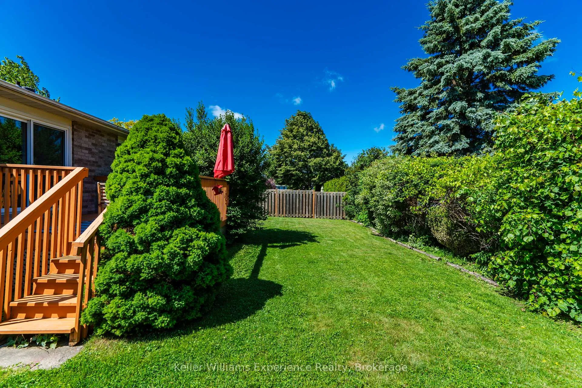Photo 35 of 922 Playfair Road, Midland — HOMEH