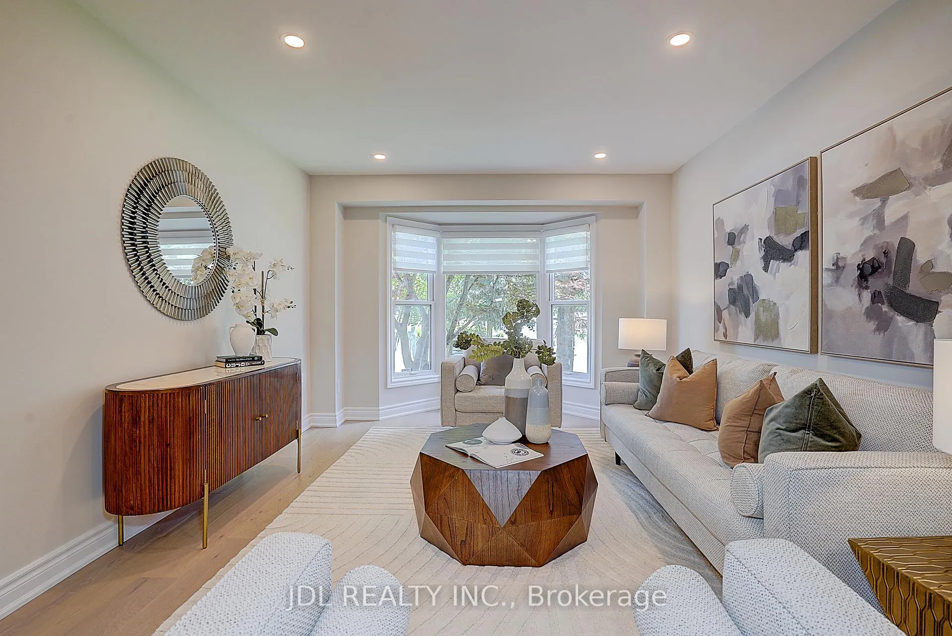 Photo 6 of 148 Manhattan Drive, Markham, Markville — HOMEH