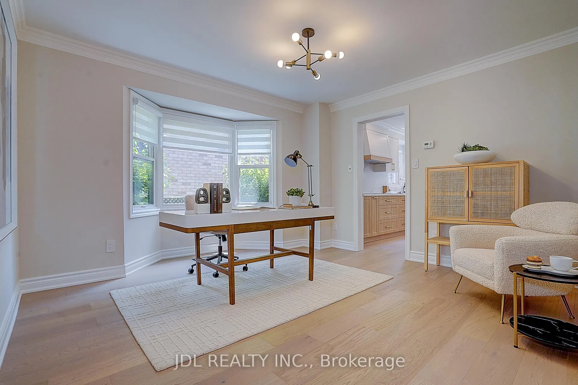 Photo 8 of 148 Manhattan Drive, Markham, Markville — HOMEH