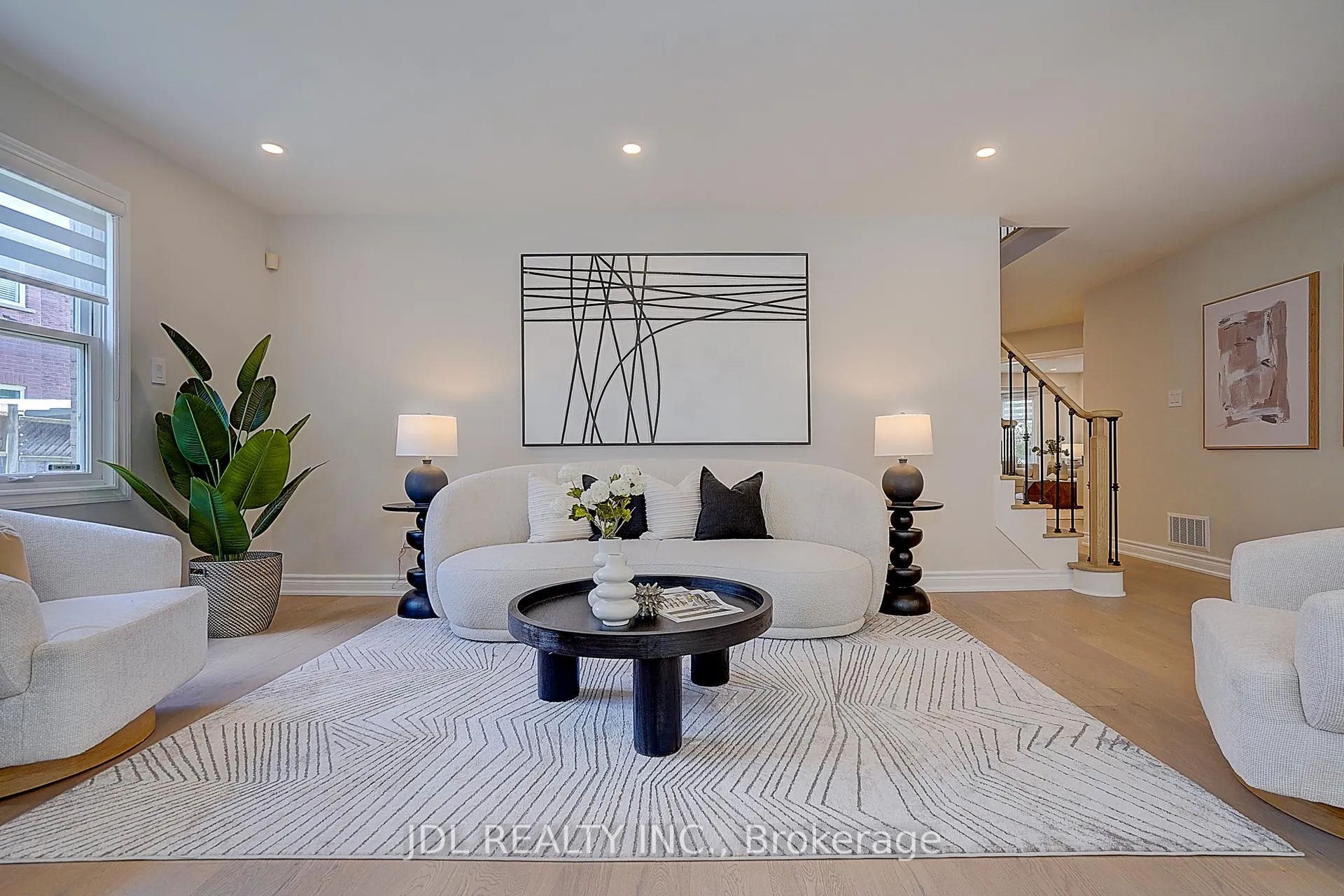 Photo 12 of 148 Manhattan Drive, Markham, Markville — HOMEH