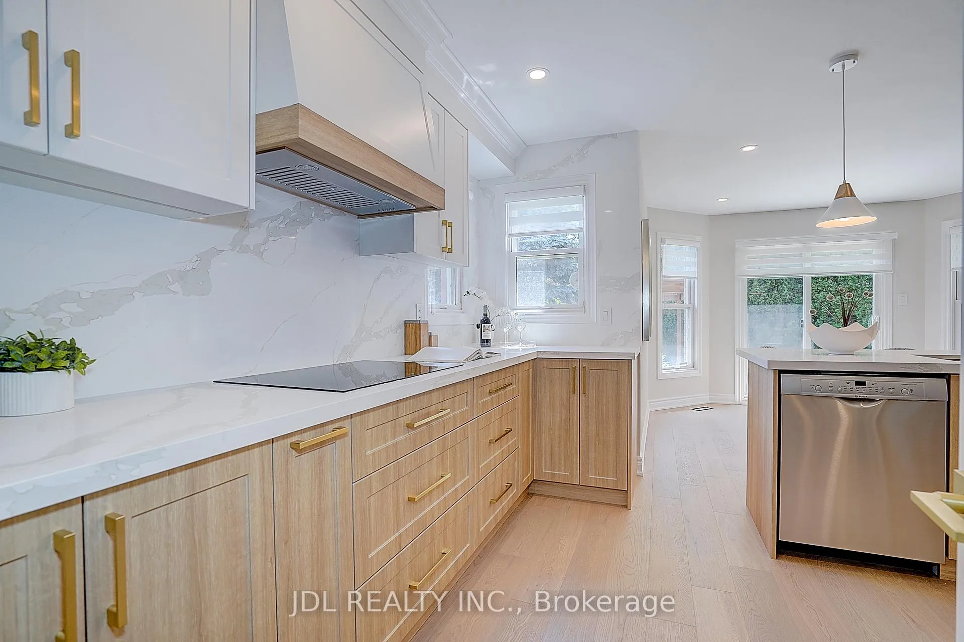 Photo 19 of 148 Manhattan Drive, Markham, Markville — HOMEH