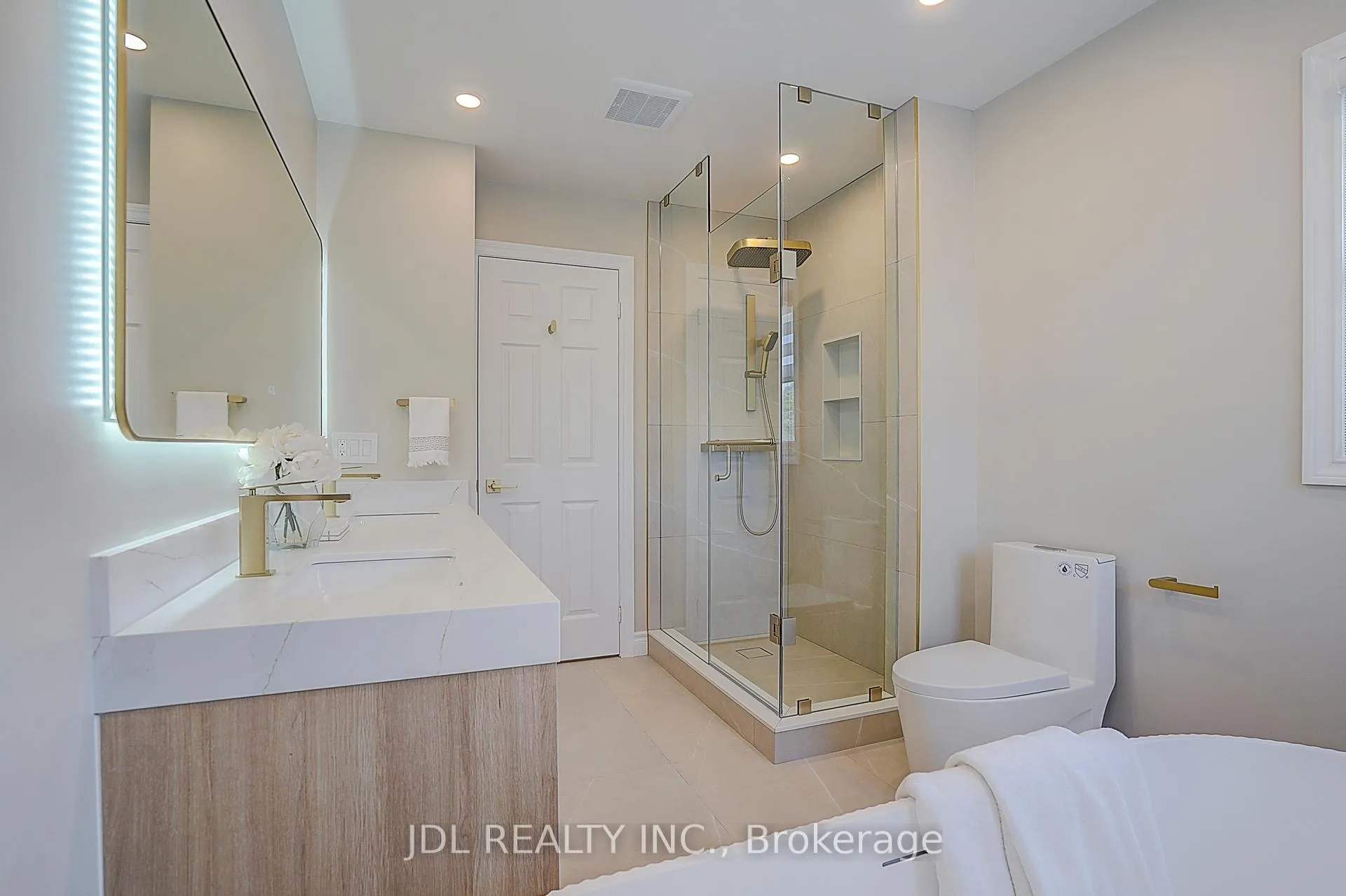 Photo 30 of 148 Manhattan Drive, Markham, Markville — HOMEH