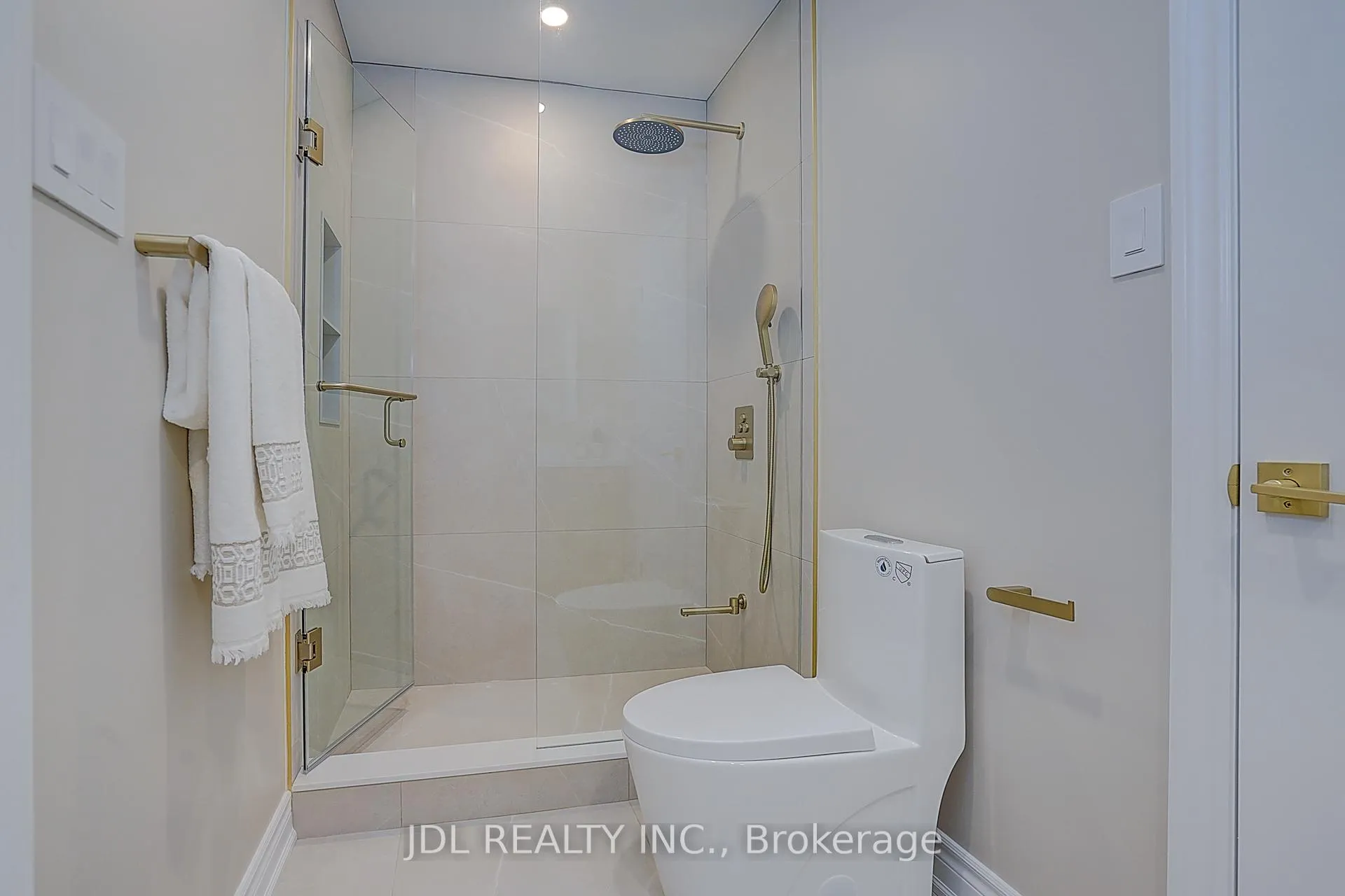 Photo 33 of 148 Manhattan Drive, Markham, Markville — HOMEH