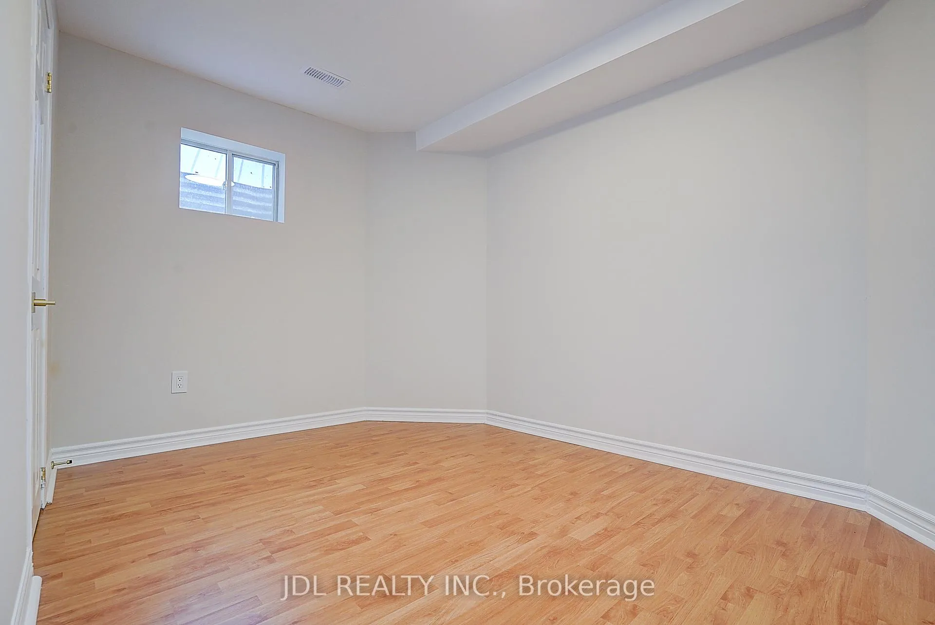 Photo 39 of 148 Manhattan Drive, Markham, Markville — HOMEH
