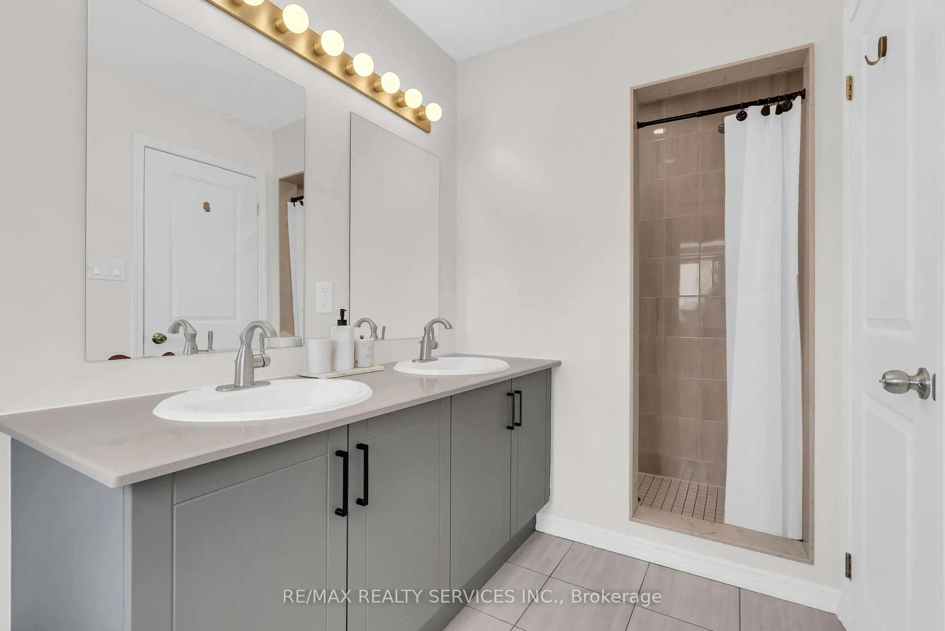 Photo 29 of 1801 Mitoff Place, Mississauga, Rathwood — HOMEH