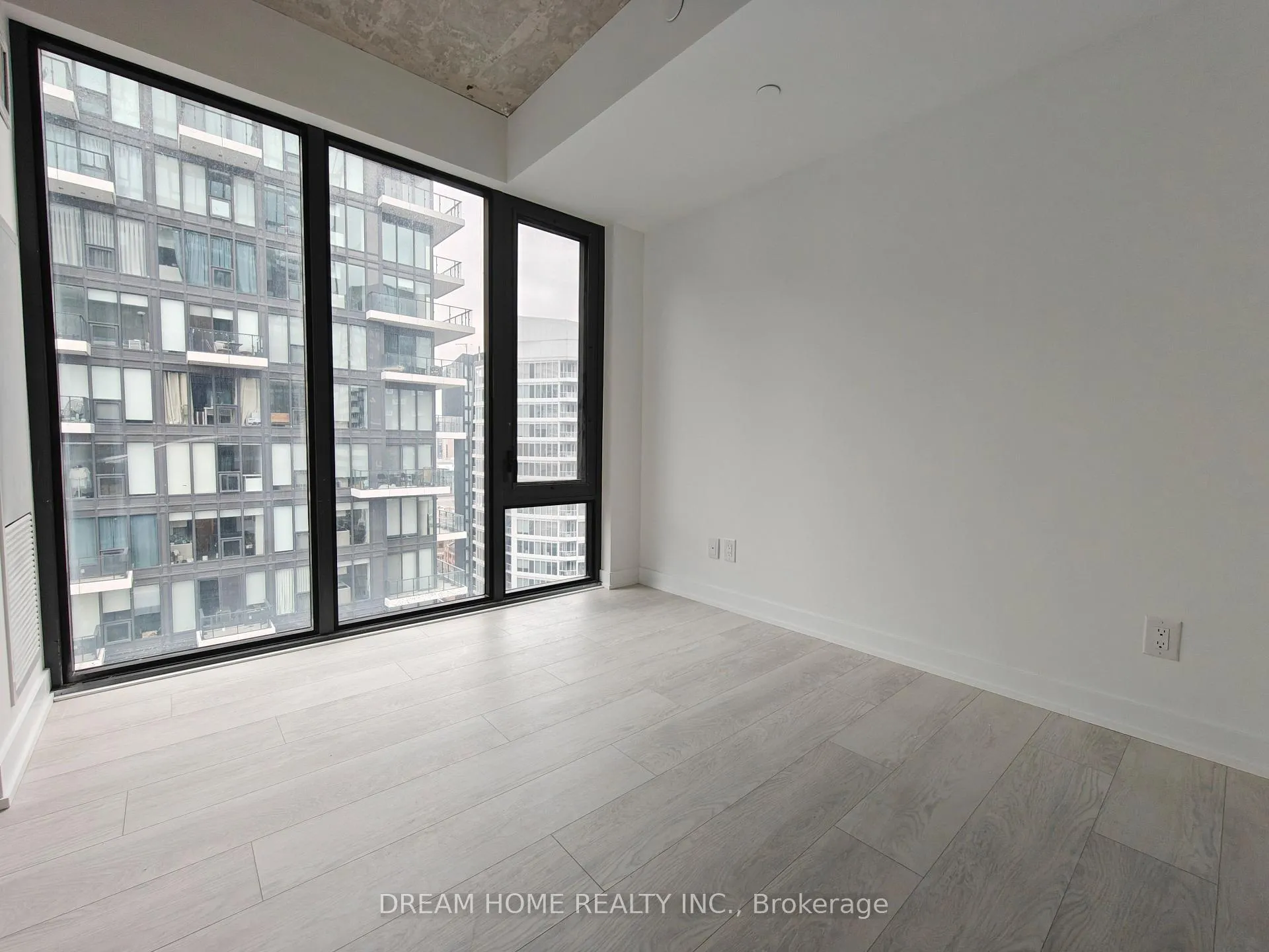Photo 16 of Unit 2302, 47 Mutual Street, Toronto, Church-Yonge Corridor — HOMEH
