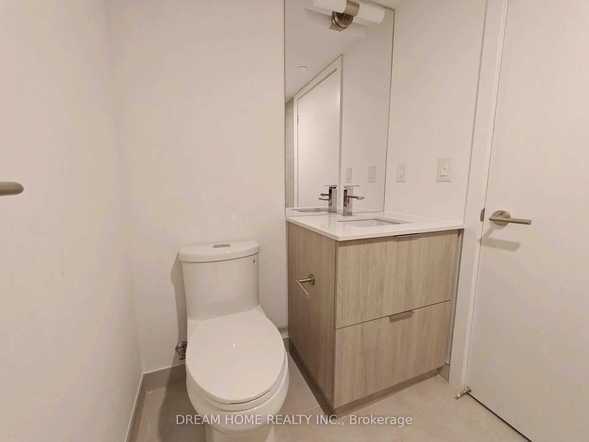 Photo 18 of Unit 2302, 47 Mutual Street, Toronto, Church-Yonge Corridor — HOMEH