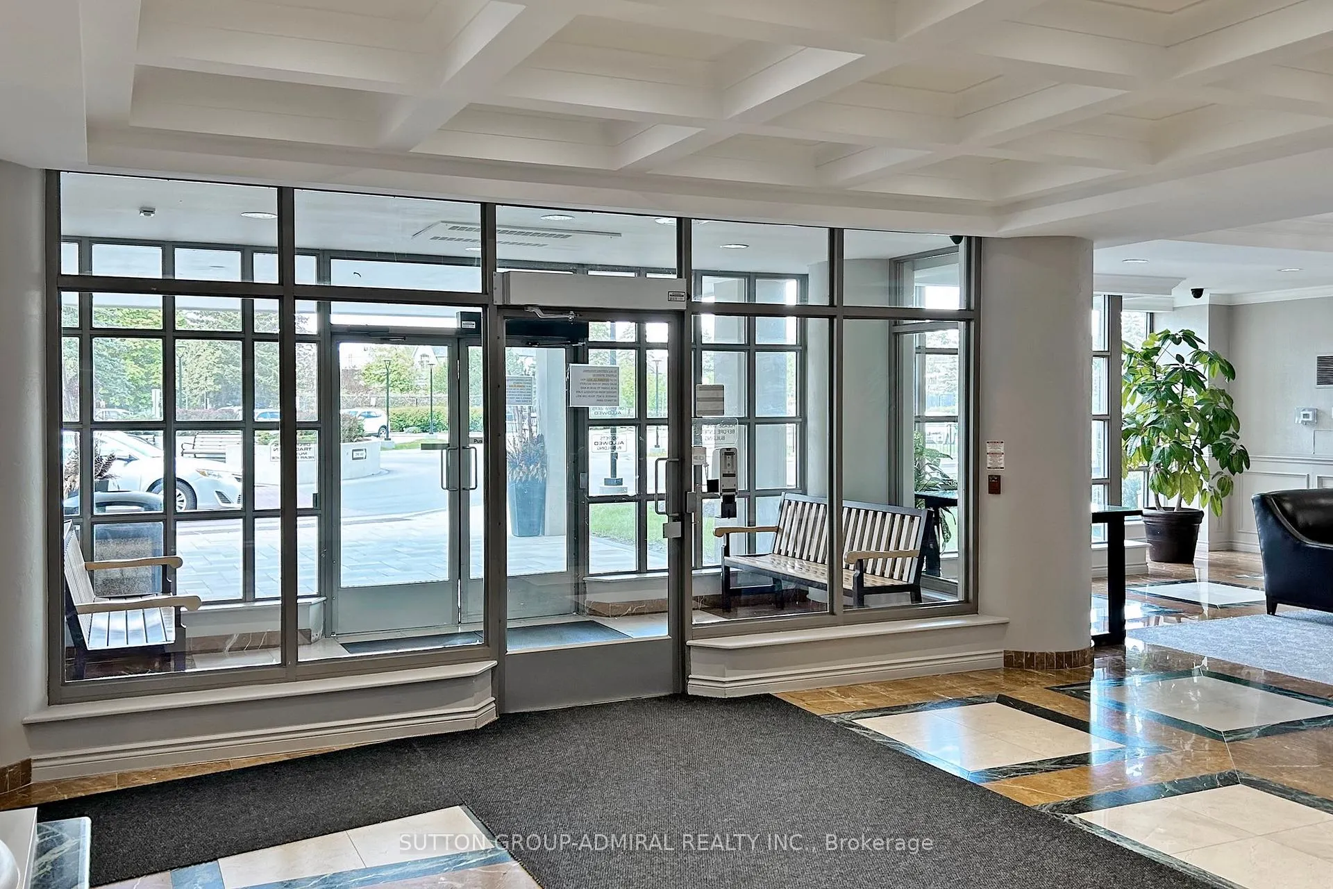 Photo 3 of Unit 1510, 11 Townsgate Drive, Vaughan, Crestwood-Springfarm-Yorkhill — HOMEH