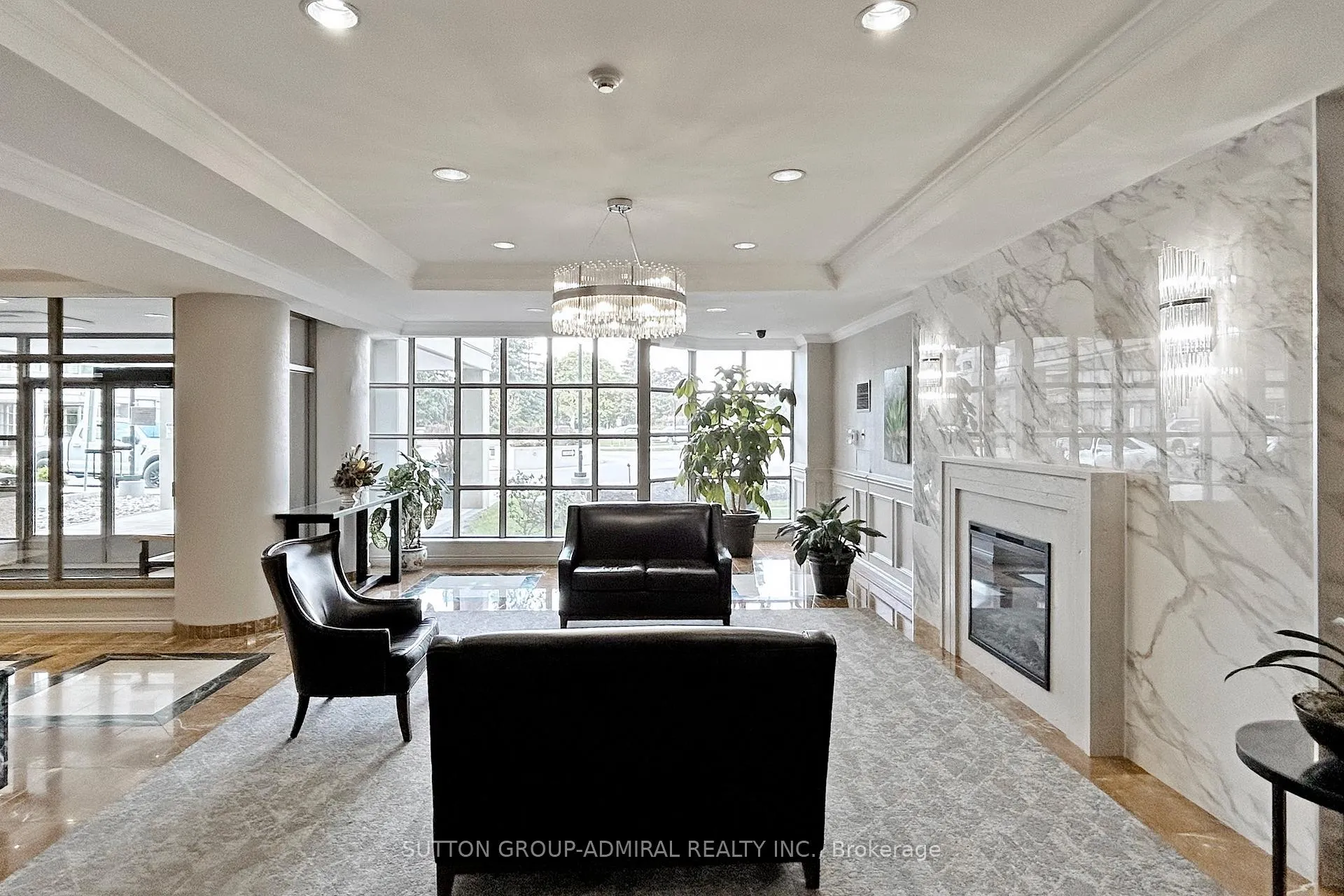 Photo 4 of Unit 1510, 11 Townsgate Drive, Vaughan, Crestwood-Springfarm-Yorkhill — HOMEH