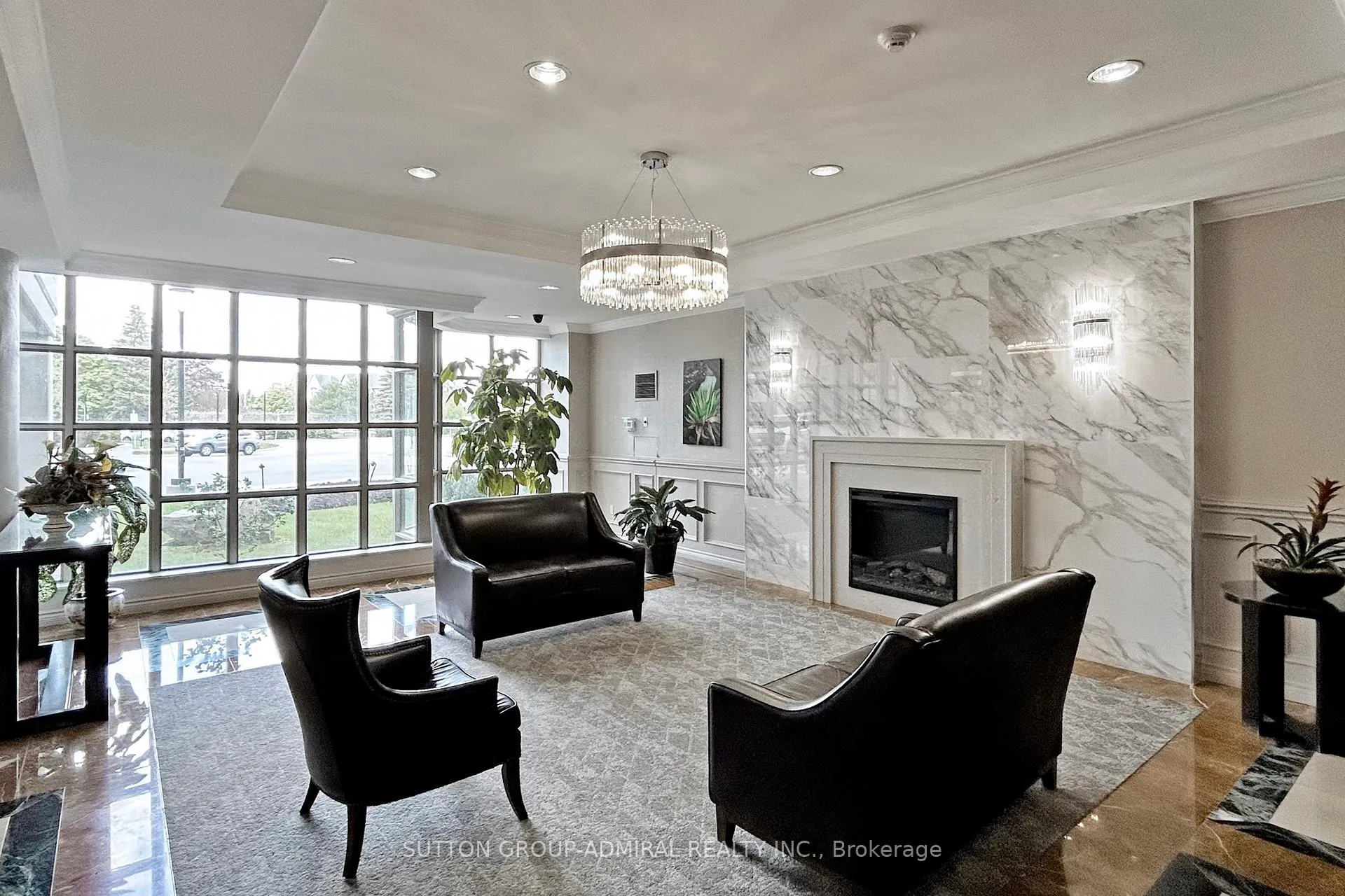 Photo 5 of Unit 1510, 11 Townsgate Drive, Vaughan, Crestwood-Springfarm-Yorkhill — HOMEH