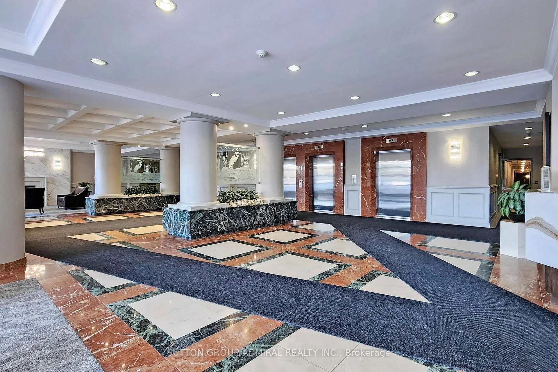 Photo 7 of Unit 1510, 11 Townsgate Drive, Vaughan, Crestwood-Springfarm-Yorkhill — HOMEH