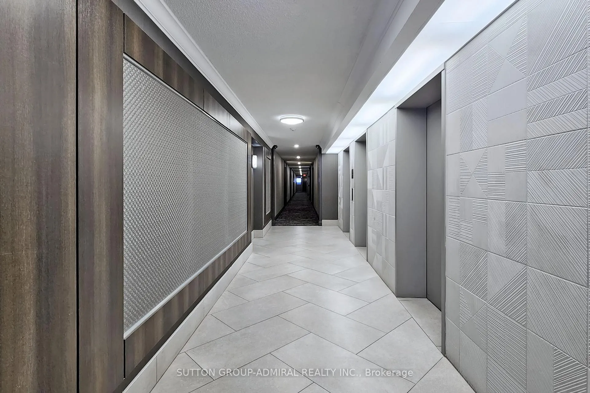 Photo 8 of Unit 1510, 11 Townsgate Drive, Vaughan, Crestwood-Springfarm-Yorkhill — HOMEH