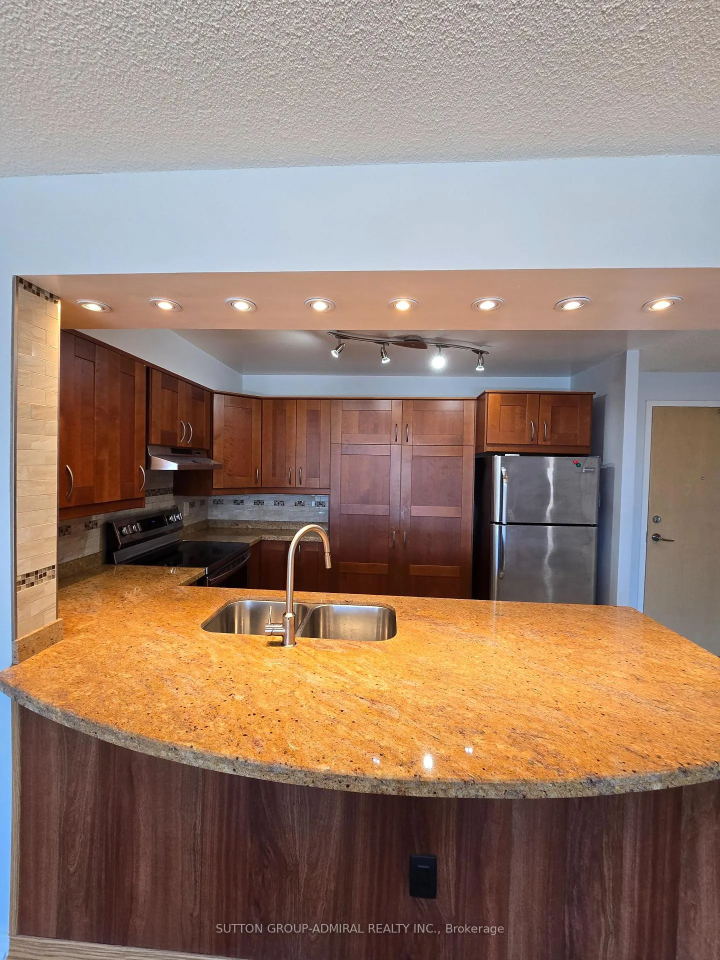 Photo 15 of Unit 1510, 11 Townsgate Drive, Vaughan, Crestwood-Springfarm-Yorkhill — HOMEH