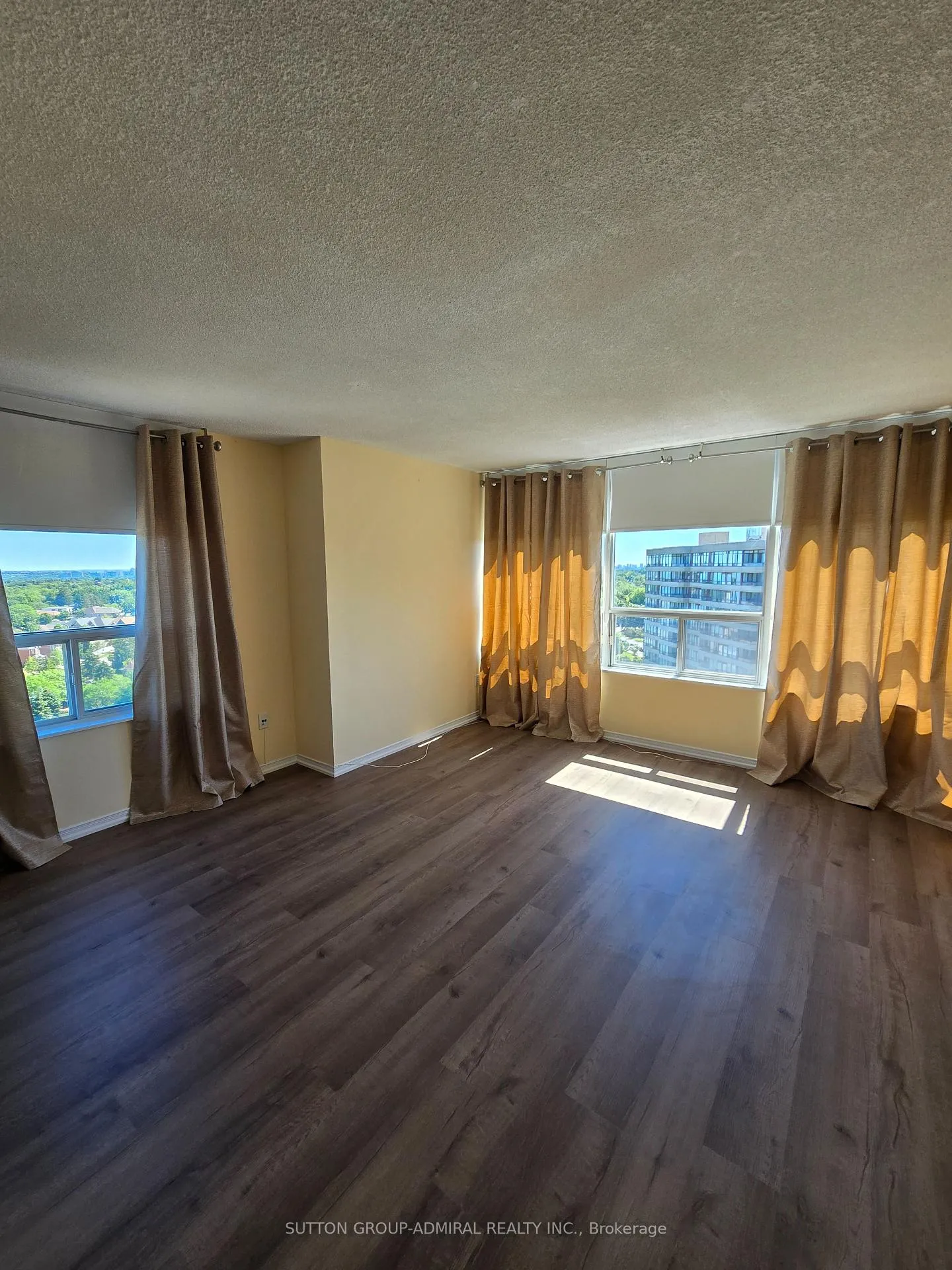 Photo 25 of Unit 1510, 11 Townsgate Drive, Vaughan, Crestwood-Springfarm-Yorkhill — HOMEH