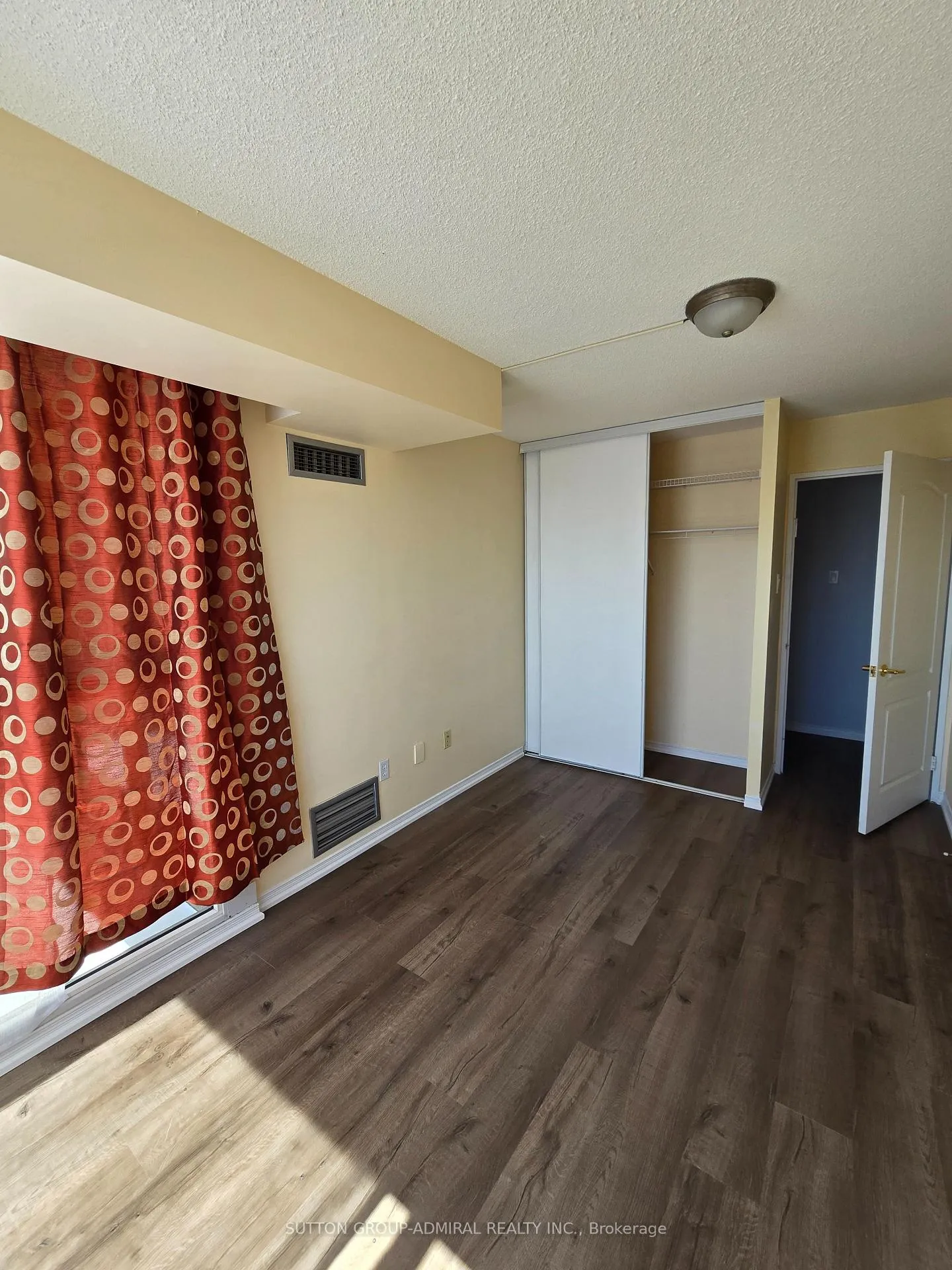 Photo 29 of Unit 1510, 11 Townsgate Drive, Vaughan, Crestwood-Springfarm-Yorkhill — HOMEH