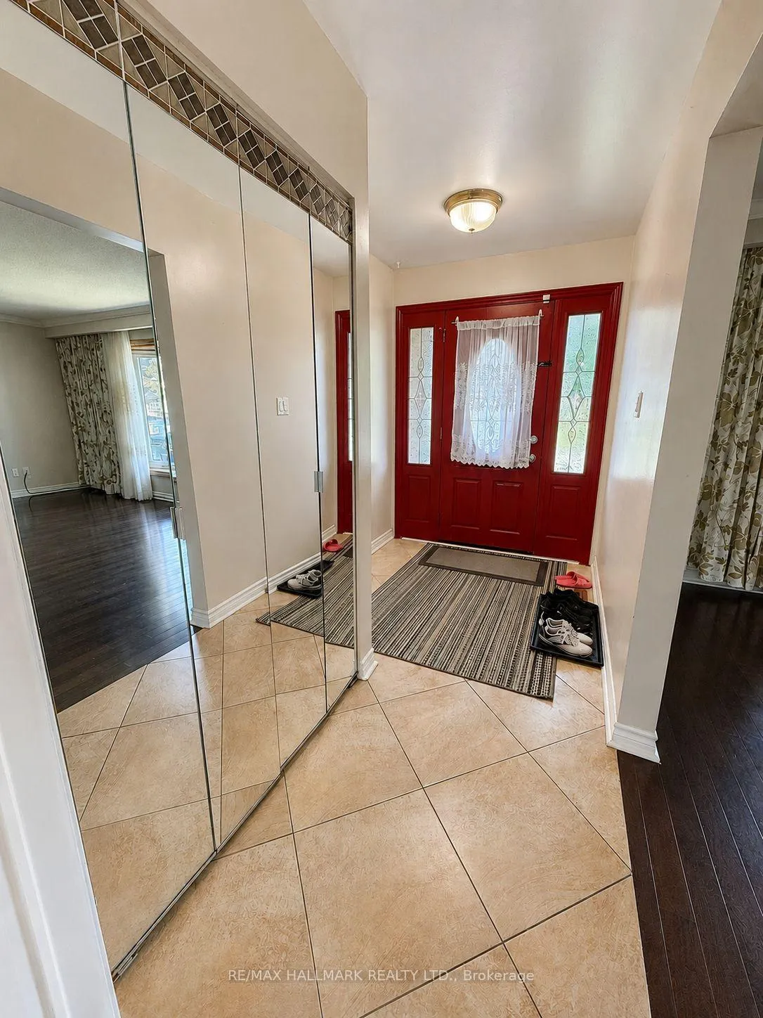 Photo 2 of 29 Charles Tupper Drive, Scarborough, Centennial Scarborough — HOMEH
