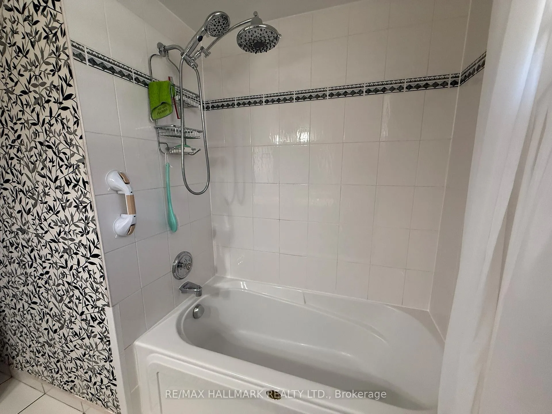 Photo 20 of 29 Charles Tupper Drive, Scarborough, Centennial Scarborough — HOMEH
