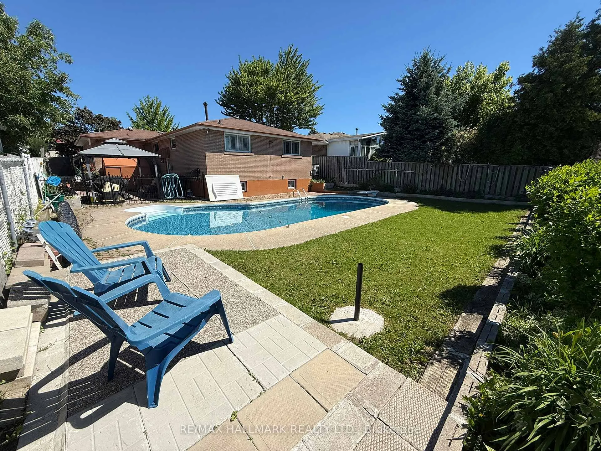 Photo 23 of 29 Charles Tupper Drive, Scarborough, Centennial Scarborough — HOMEH