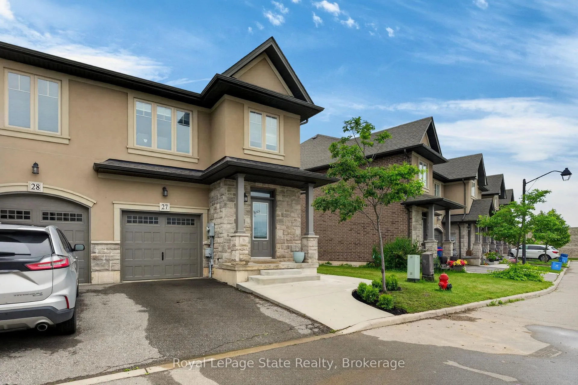 Photo 3 of Unit 27, 98 Shoreview Place, Hamilton, Lakeshore — HOMEH