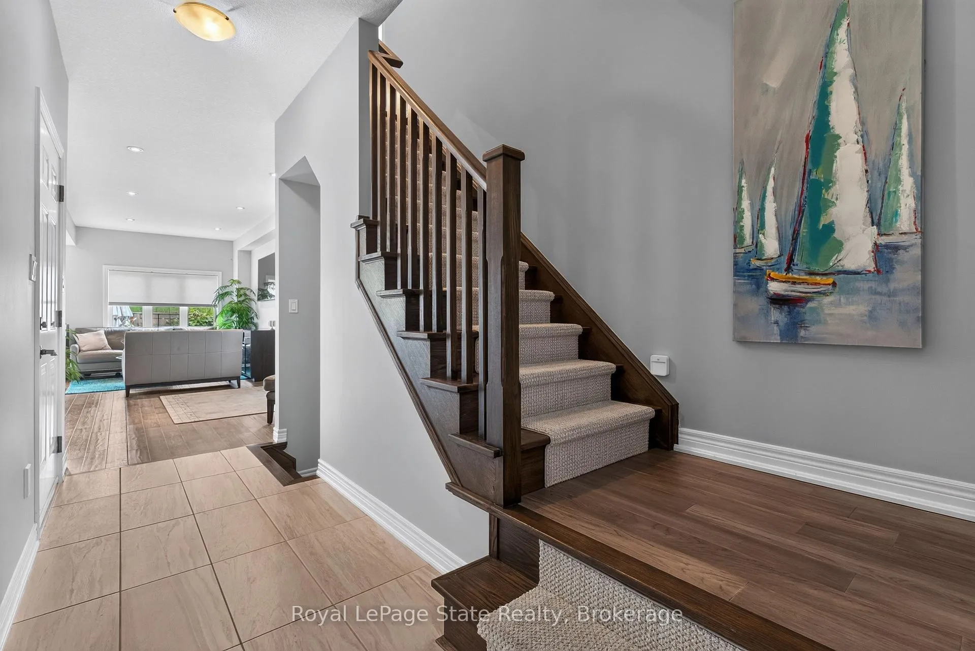Photo 5 of Unit 27, 98 Shoreview Place, Hamilton, Lakeshore — HOMEH