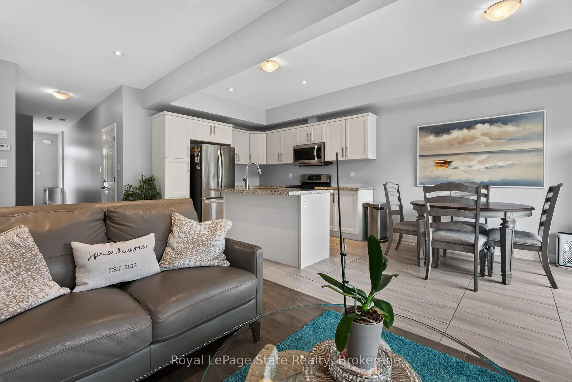 Photo 16 of Unit 27, 98 Shoreview Place, Hamilton, Lakeshore — HOMEH