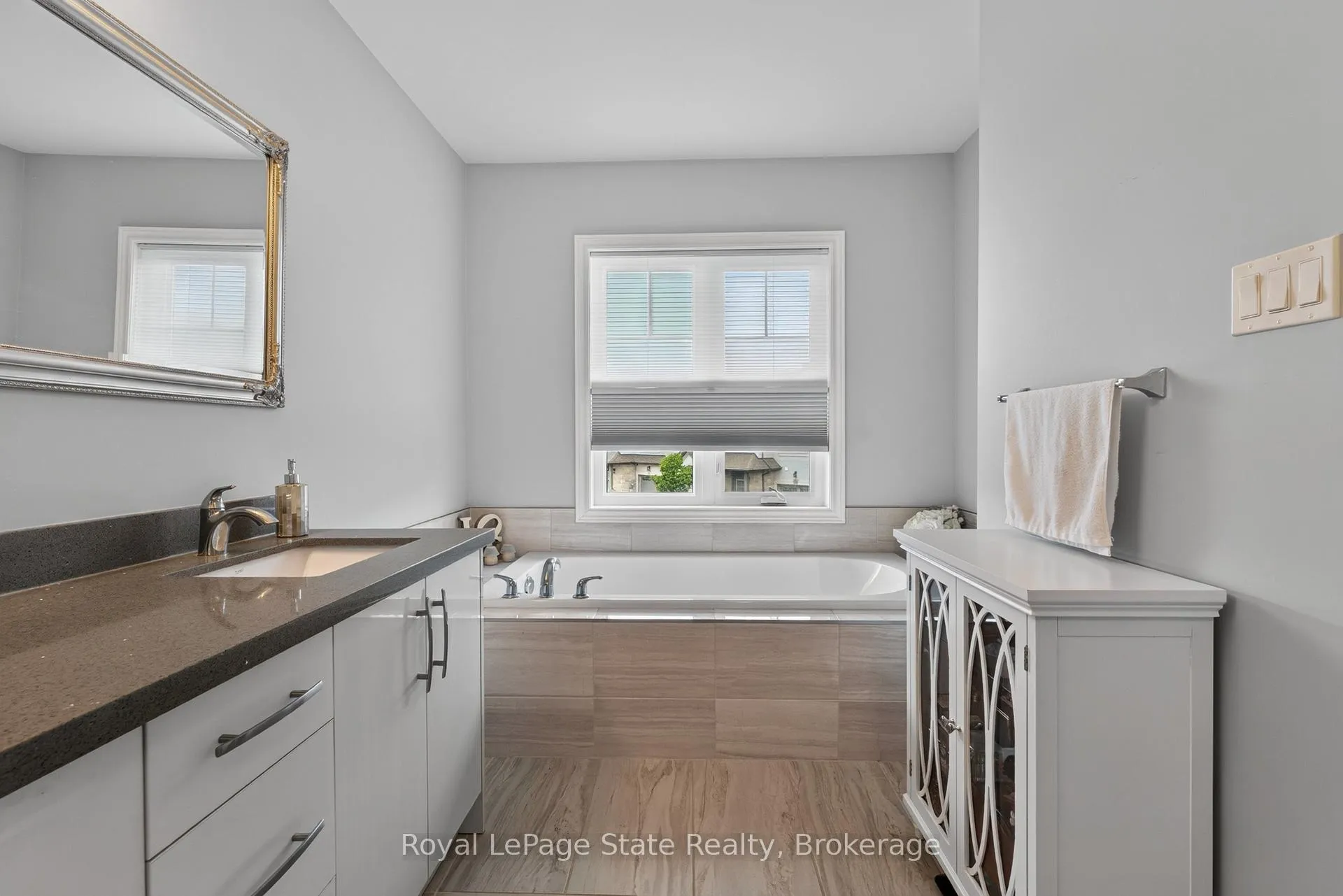 Photo 24 of Unit 27, 98 Shoreview Place, Hamilton, Lakeshore — HOMEH