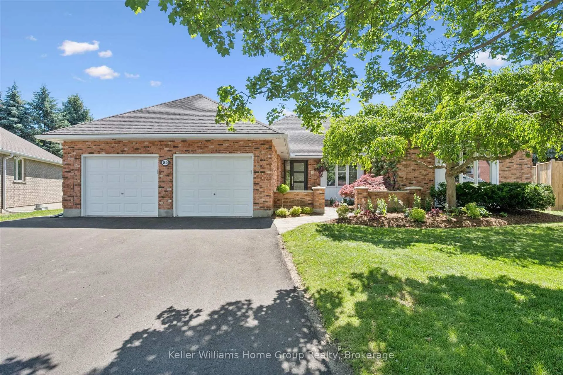 Photo 1 of 22 Lyle Place, Guelph, Kortright East — HOMEH