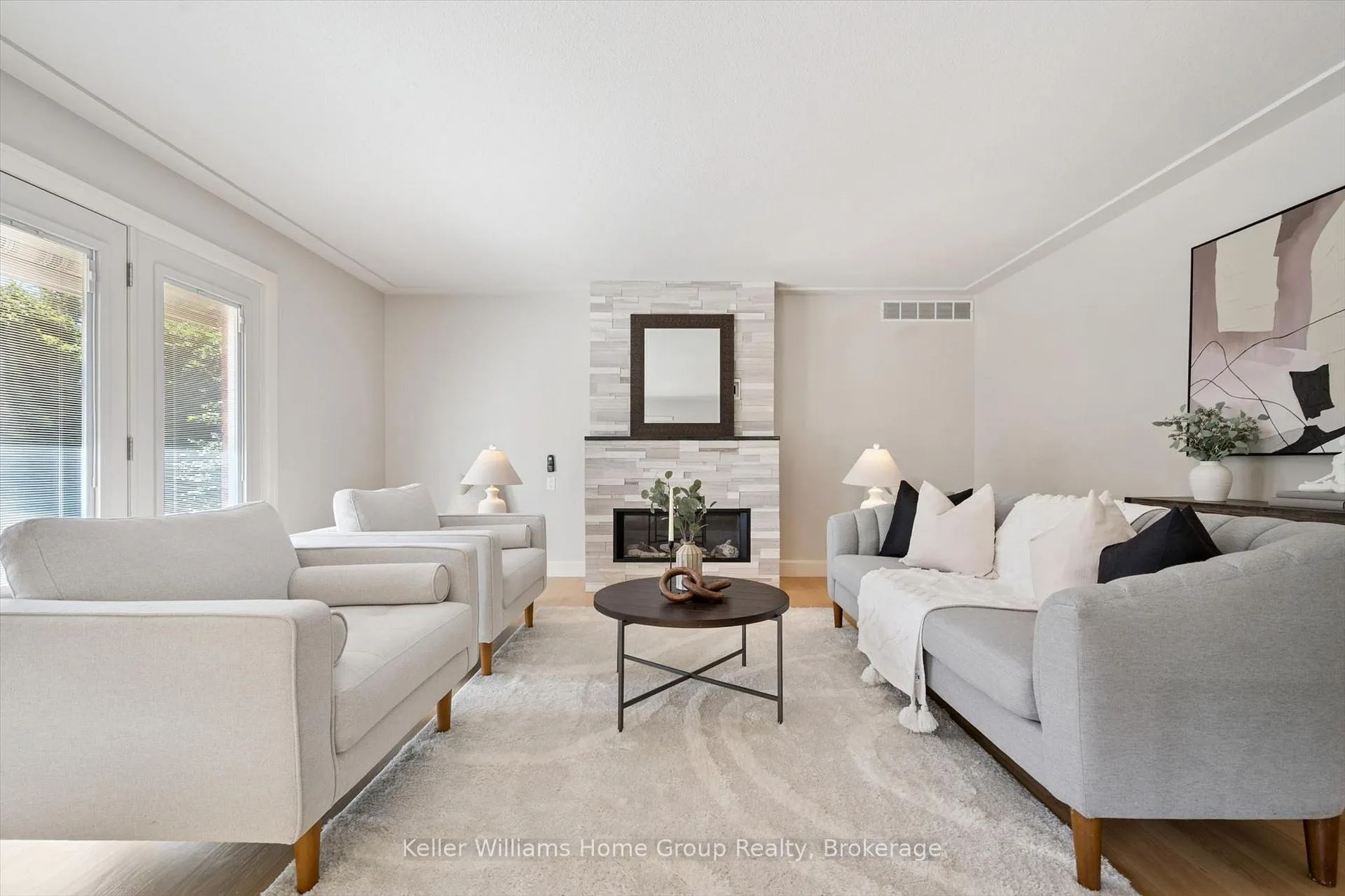 Photo 9 of 22 Lyle Place, Guelph, Kortright East — HOMEH