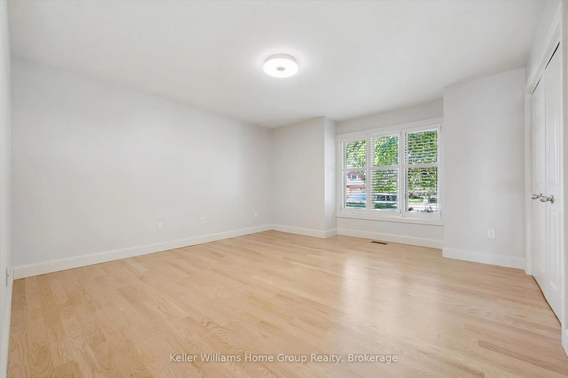 Photo 30 of 22 Lyle Place, Guelph, Kortright East — HOMEH
