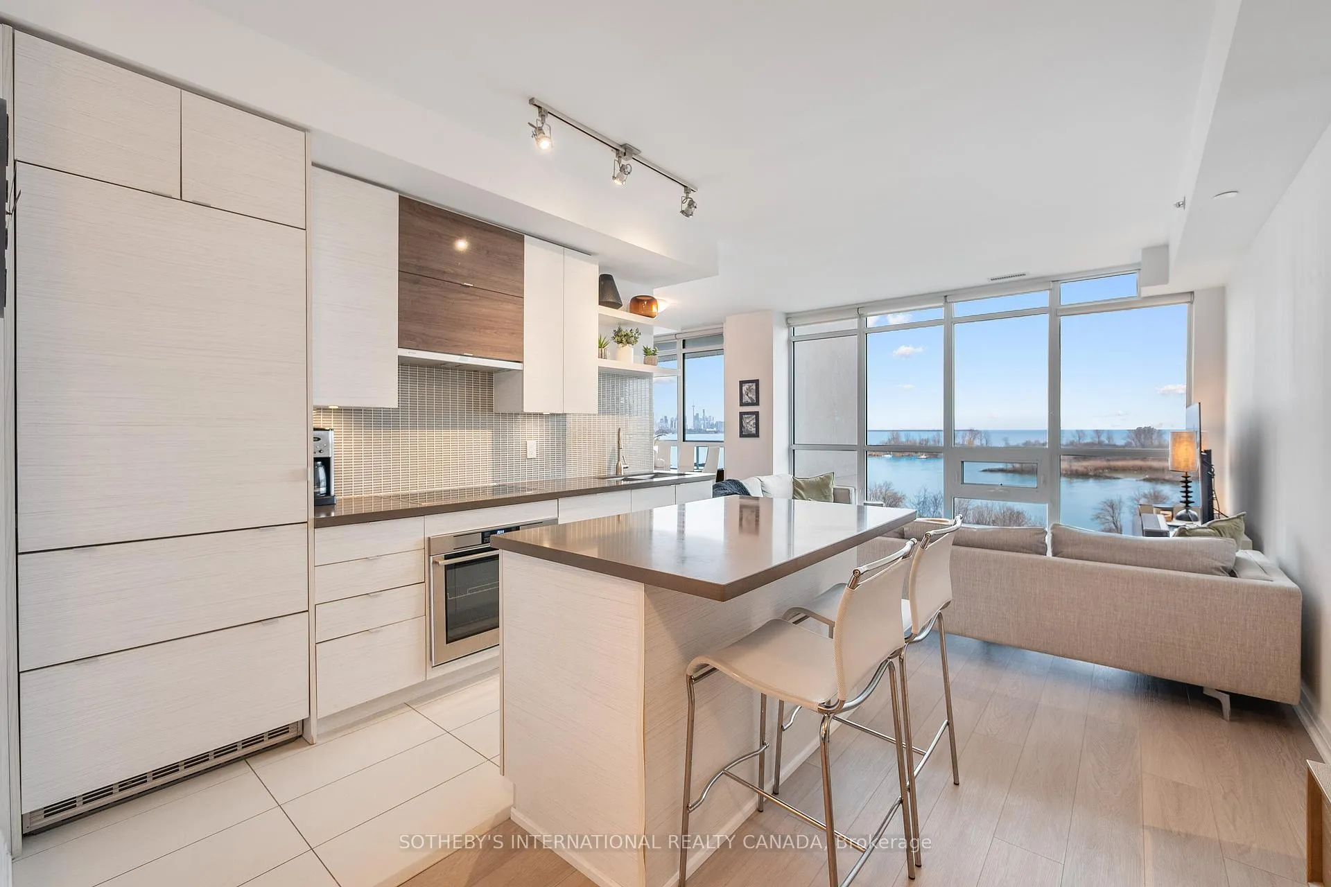 Photo 10 of Unit 503, 59 Annie Craig Drive, Etobicoke, Mimico — HOMEH
