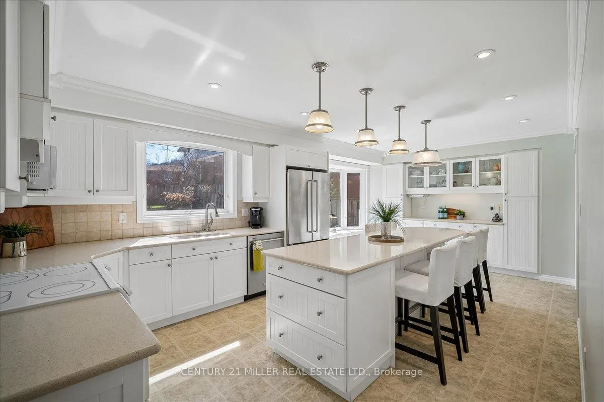 Photo 9 of 5 Cortina Crescent, Hamilton, Rosedale — HOMEH
