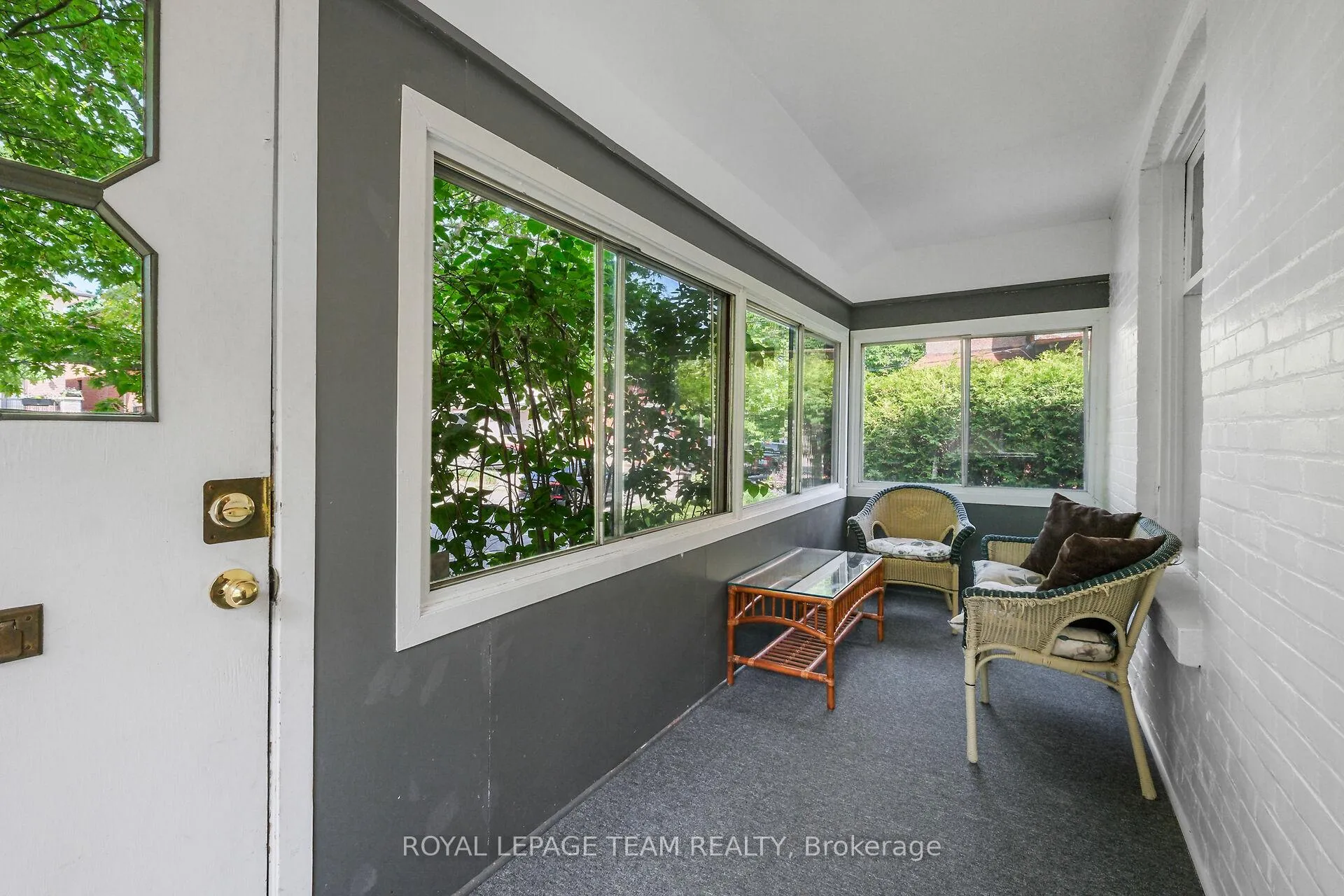 Photo 4 of 525 Cole Avenue, Ottawa, McKellar/Highland — HOMEH