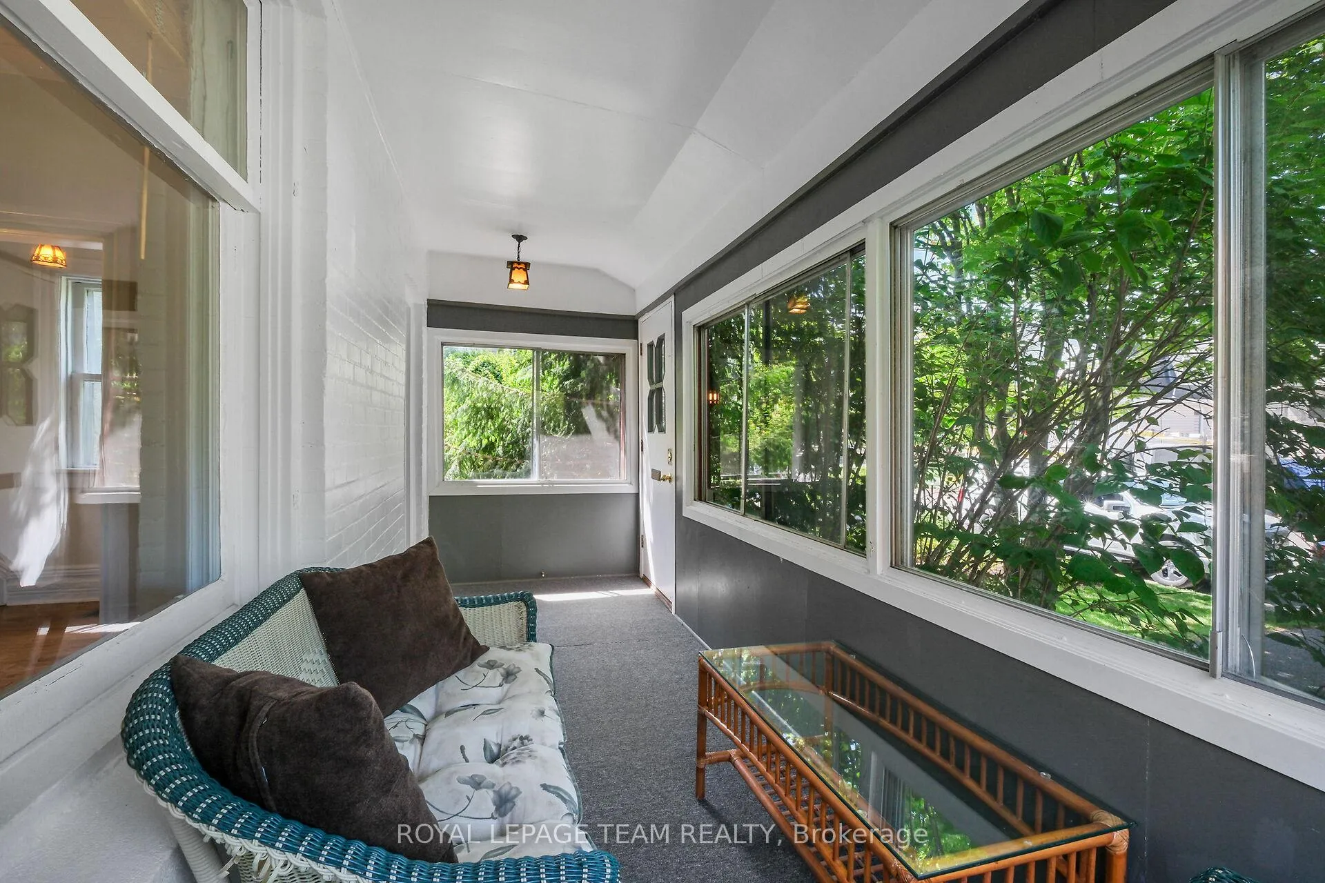 Photo 5 of 525 Cole Avenue, Ottawa, McKellar/Highland — HOMEH