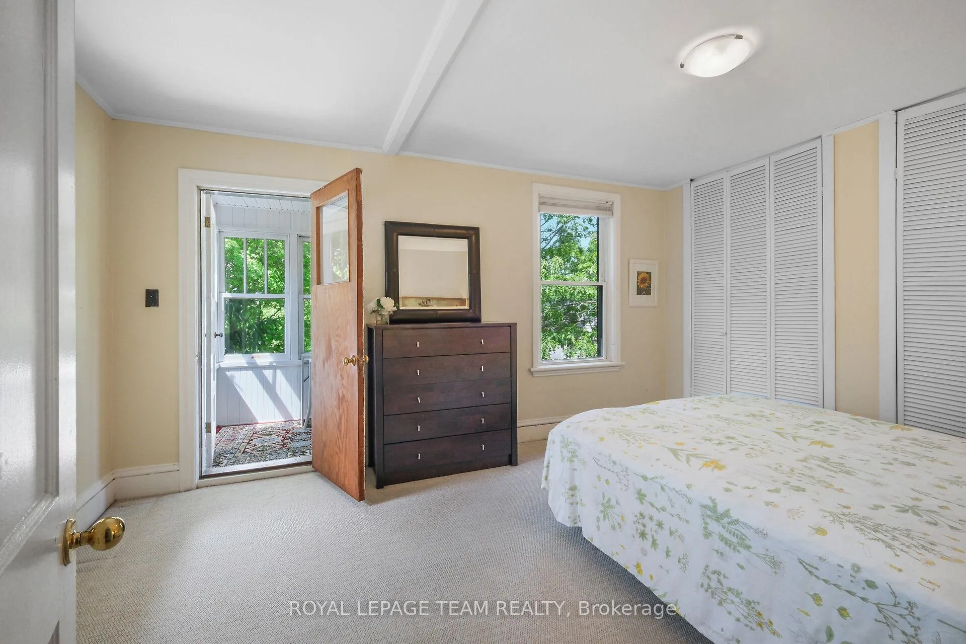 Photo 18 of 525 Cole Avenue, Ottawa, McKellar/Highland — HOMEH