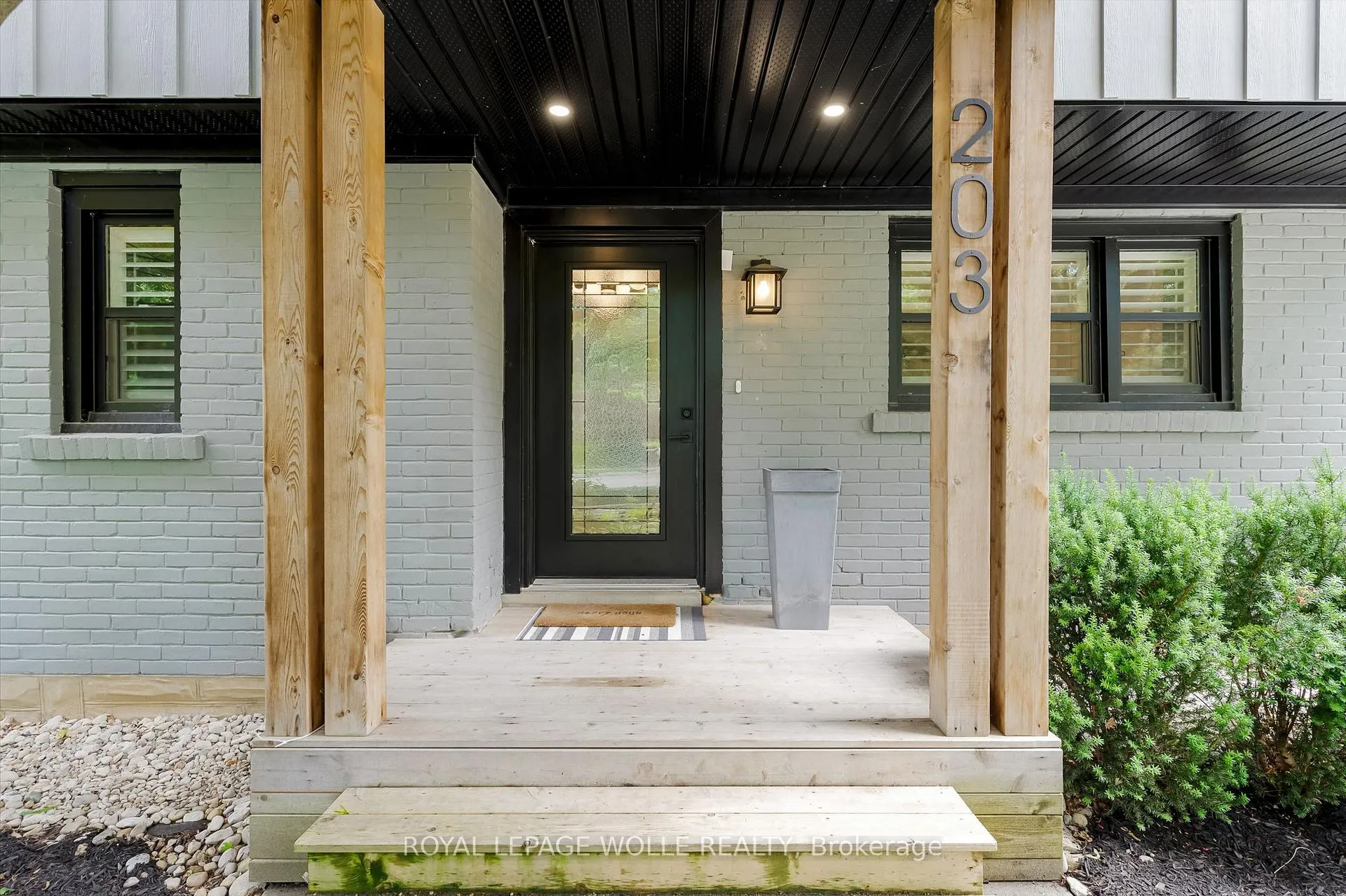 Photo 4 of 203 Forsyth Drive, Waterloo, Uptown West — HOMEH