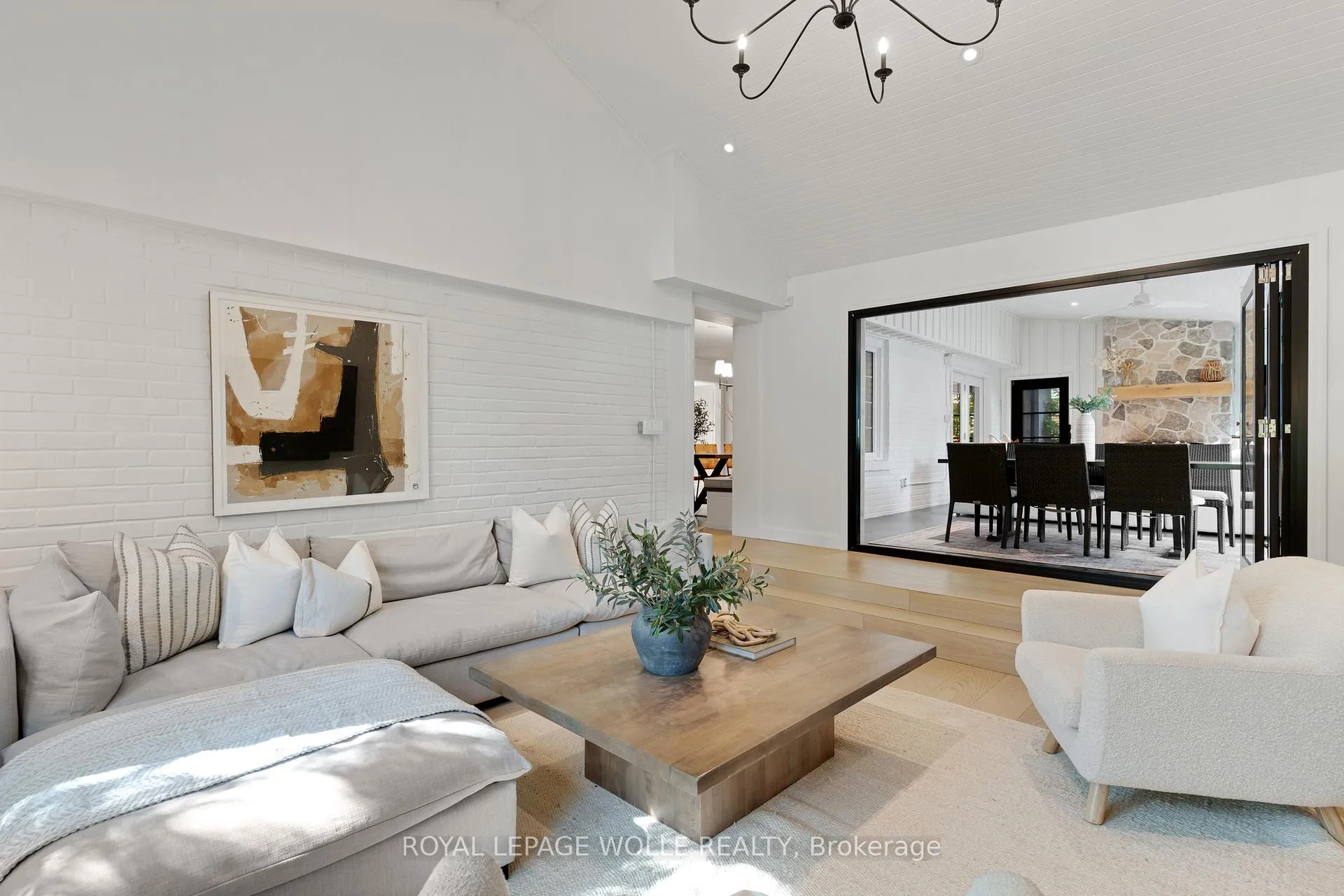 Photo 12 of 203 Forsyth Drive, Waterloo, Uptown West — HOMEH