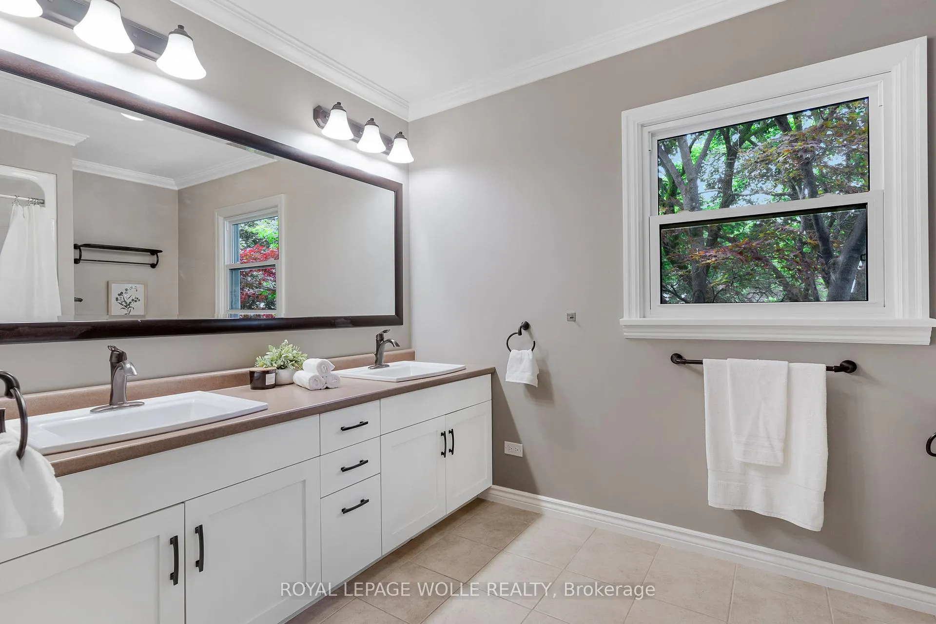 Photo 36 of 203 Forsyth Drive, Waterloo, Uptown West — HOMEH
